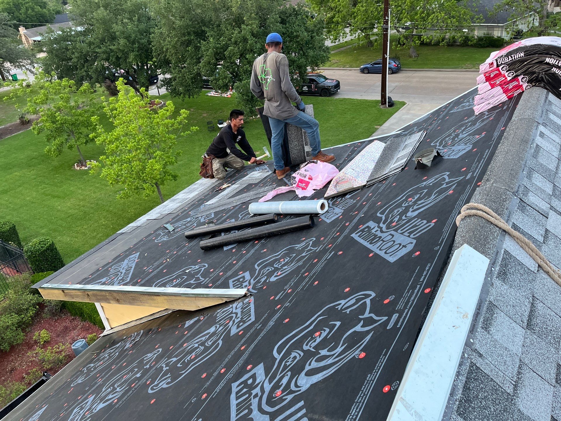 Residential Roofing Installation using Owen's Corning Duration (Lifetime) Shingles by Roof Repair Company