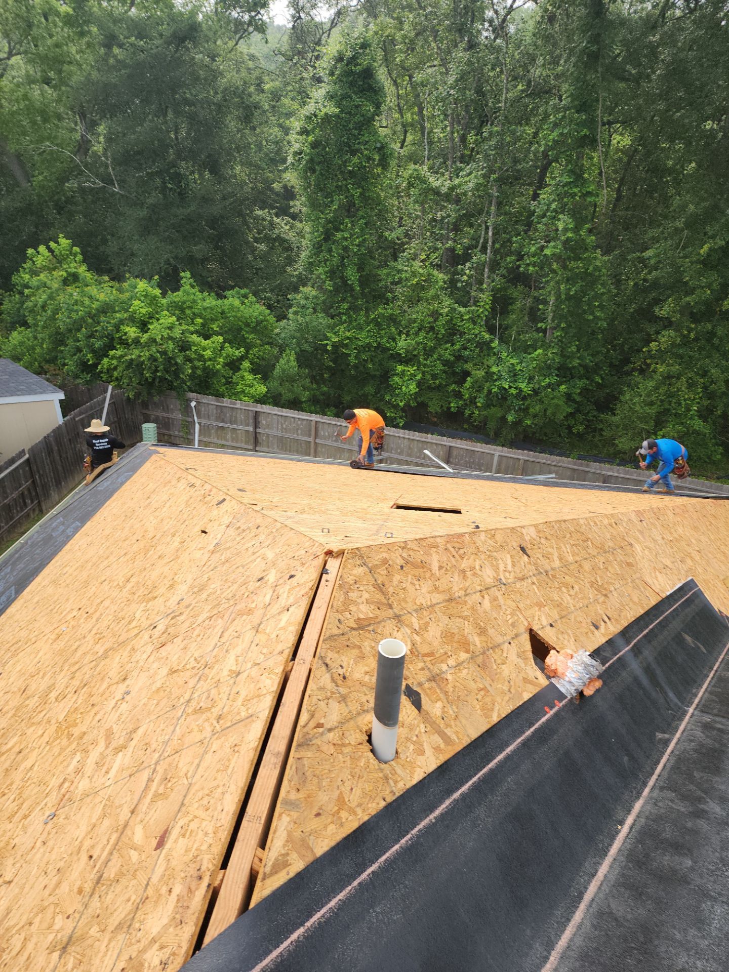 Residential Roofing Installation using Owen's Corning Duration (Lifetime) Shingles by Roof Repair Company