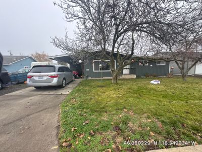 Residential Asphalt Shingle Roof Replacement in Walla Walla