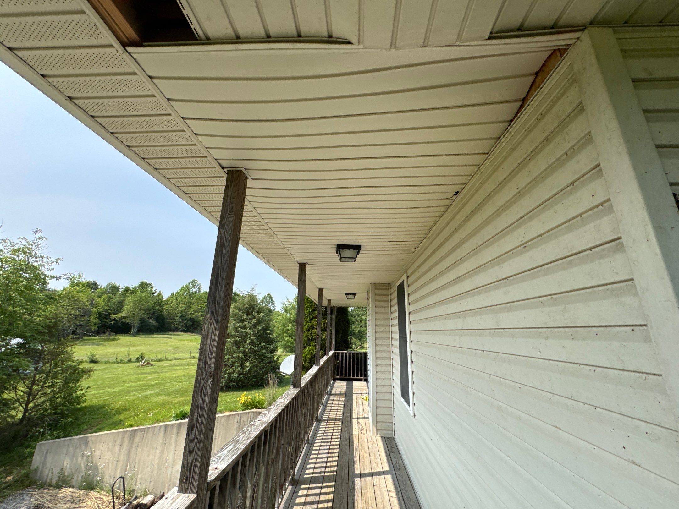 Exterior & Window Installation using CertainTeed Mainstreet & ViWinTech Windows by Koontz Construction