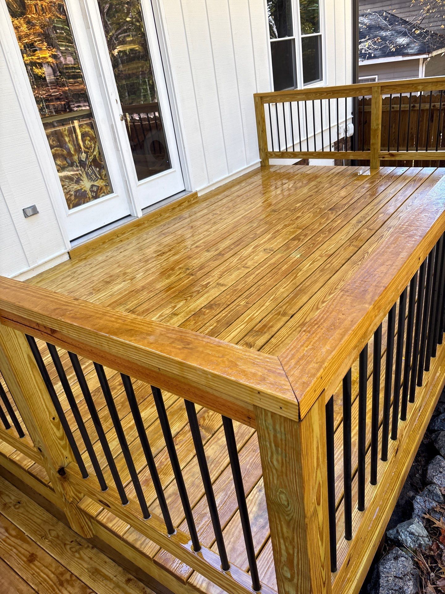 Wood Deck using Wood Sealant by DuraSeal