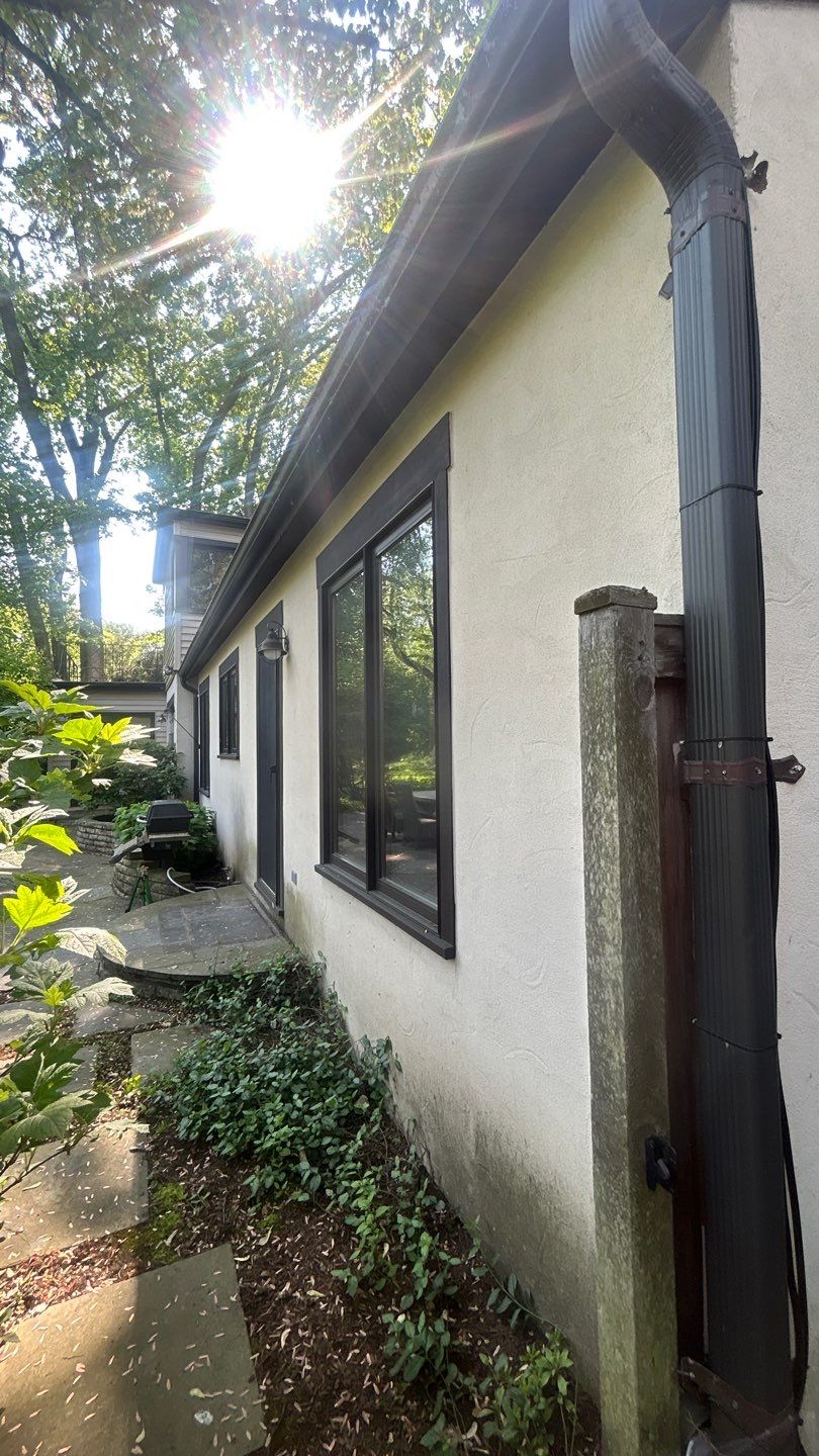 Highland Park,IL House washing  by Northern Power Washing LLC.