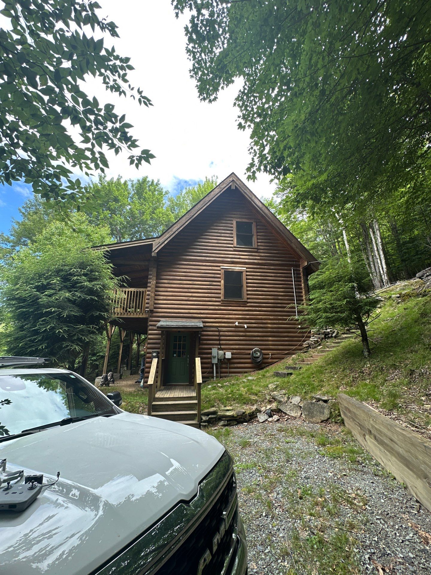 New Roof and 6" Gutters Installed by Peak 2 Peak Services LLC