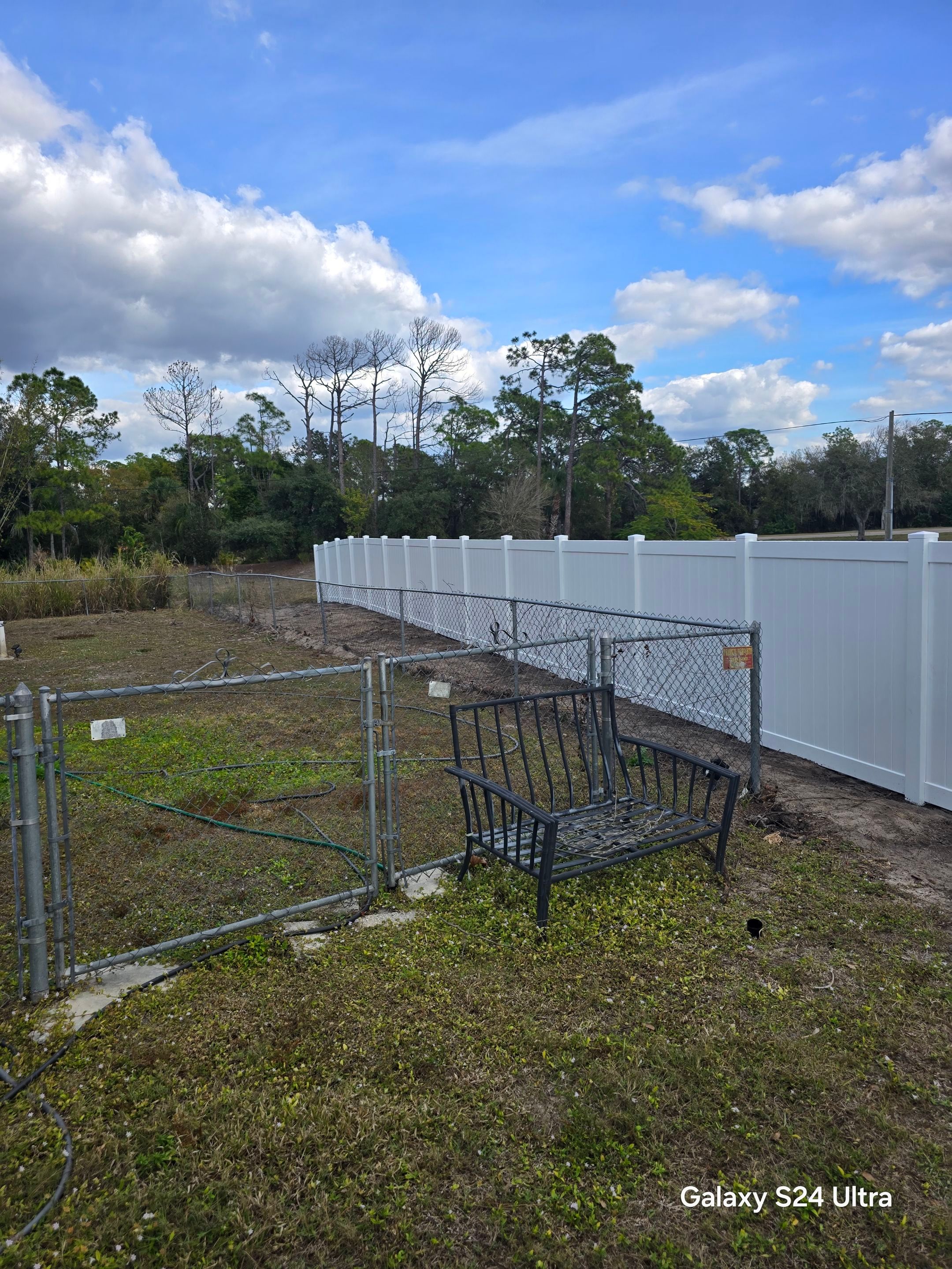 Vinyl Fence Install in North Port by True Fence LLC