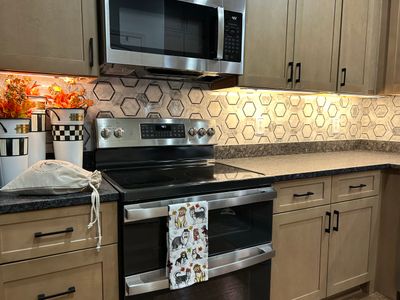 Hexagonal Marble Backsplash 