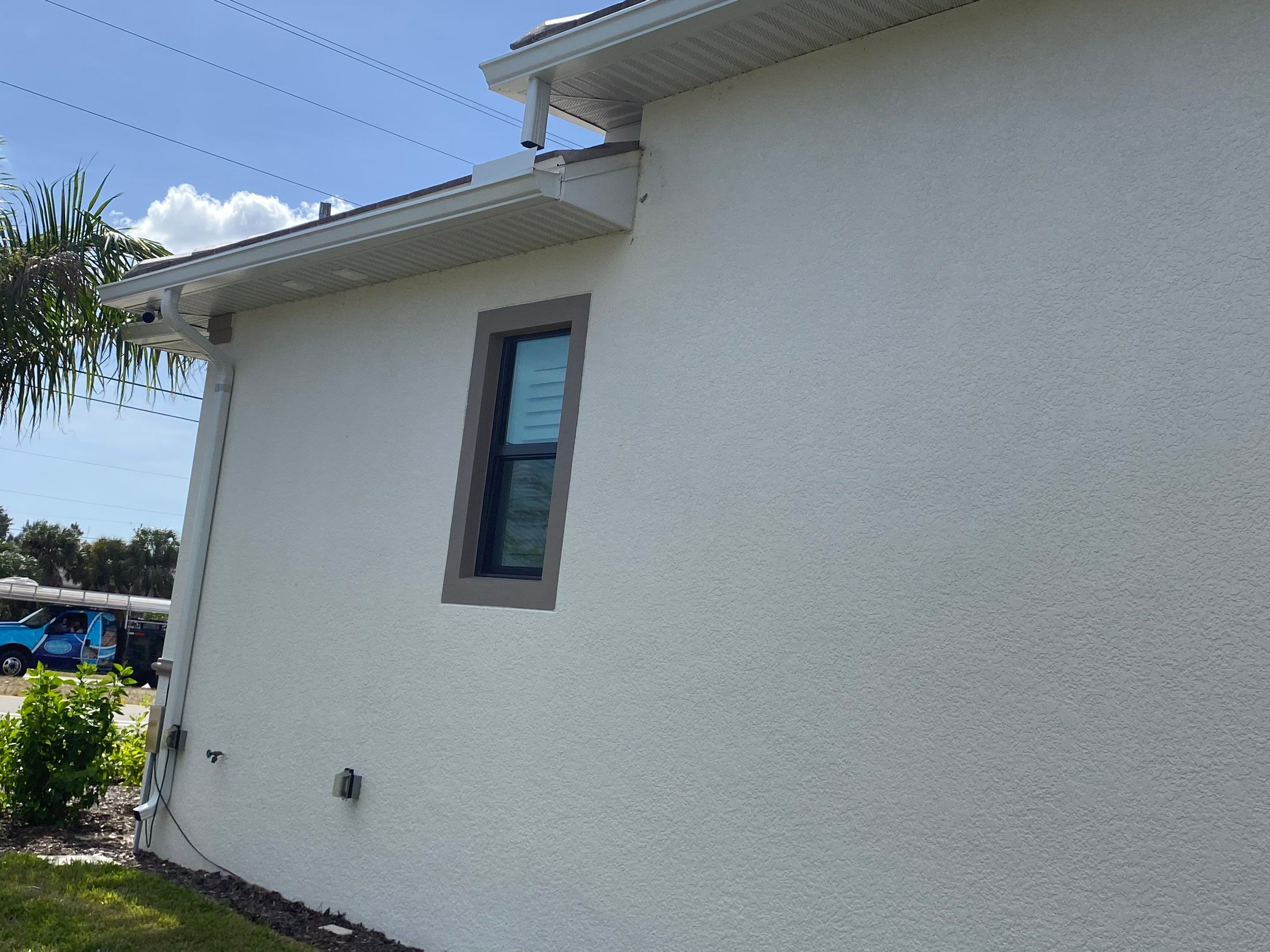 Seamless Aluminum Gutter Installation using 6 Inch Seamless Gutters in Cape Coral FL by Gutter Professors