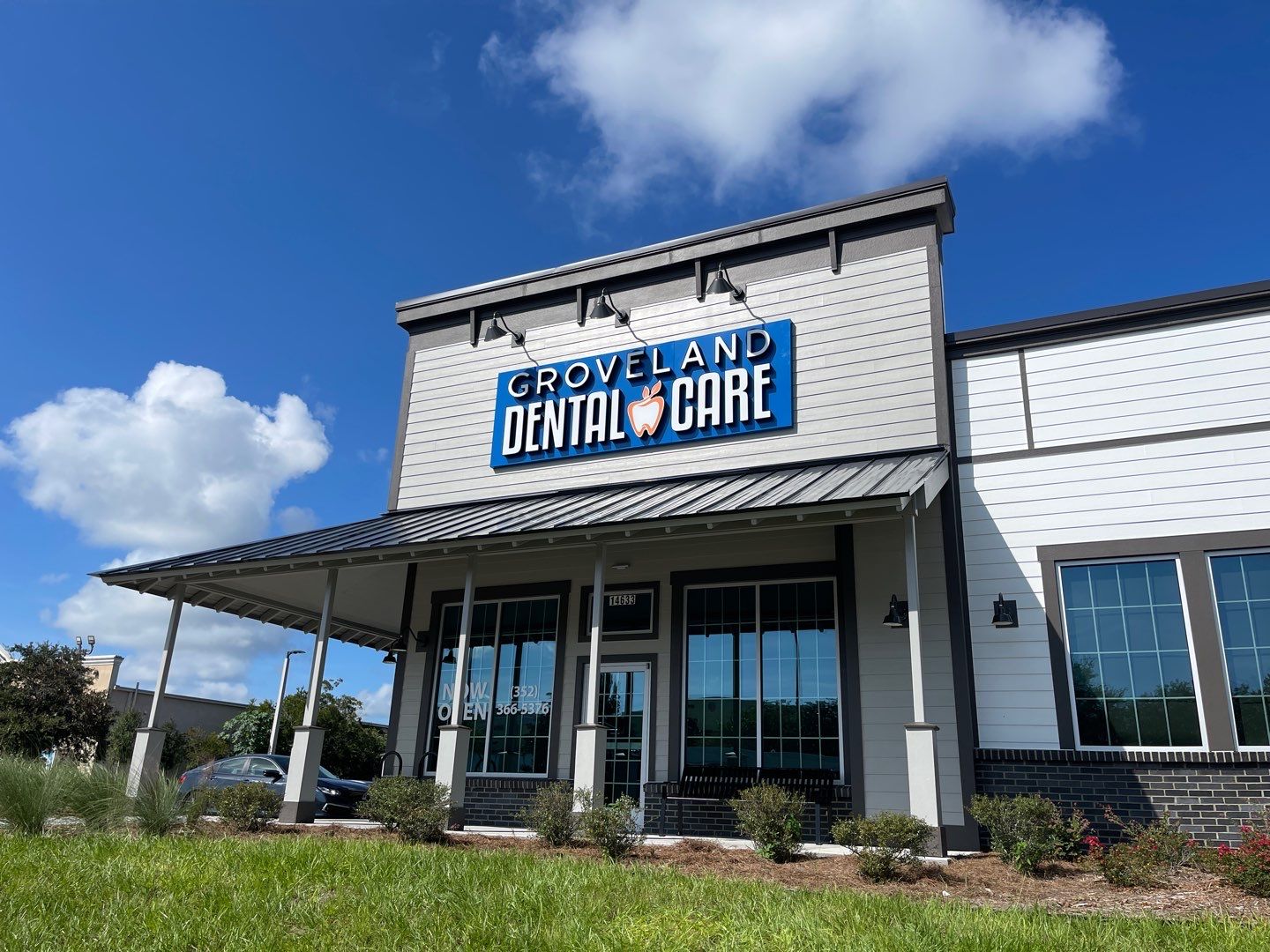 Receive and Install Groveland Dental Care for Identiti by SignCrafters