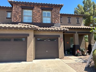 Mary Ln - Exterior