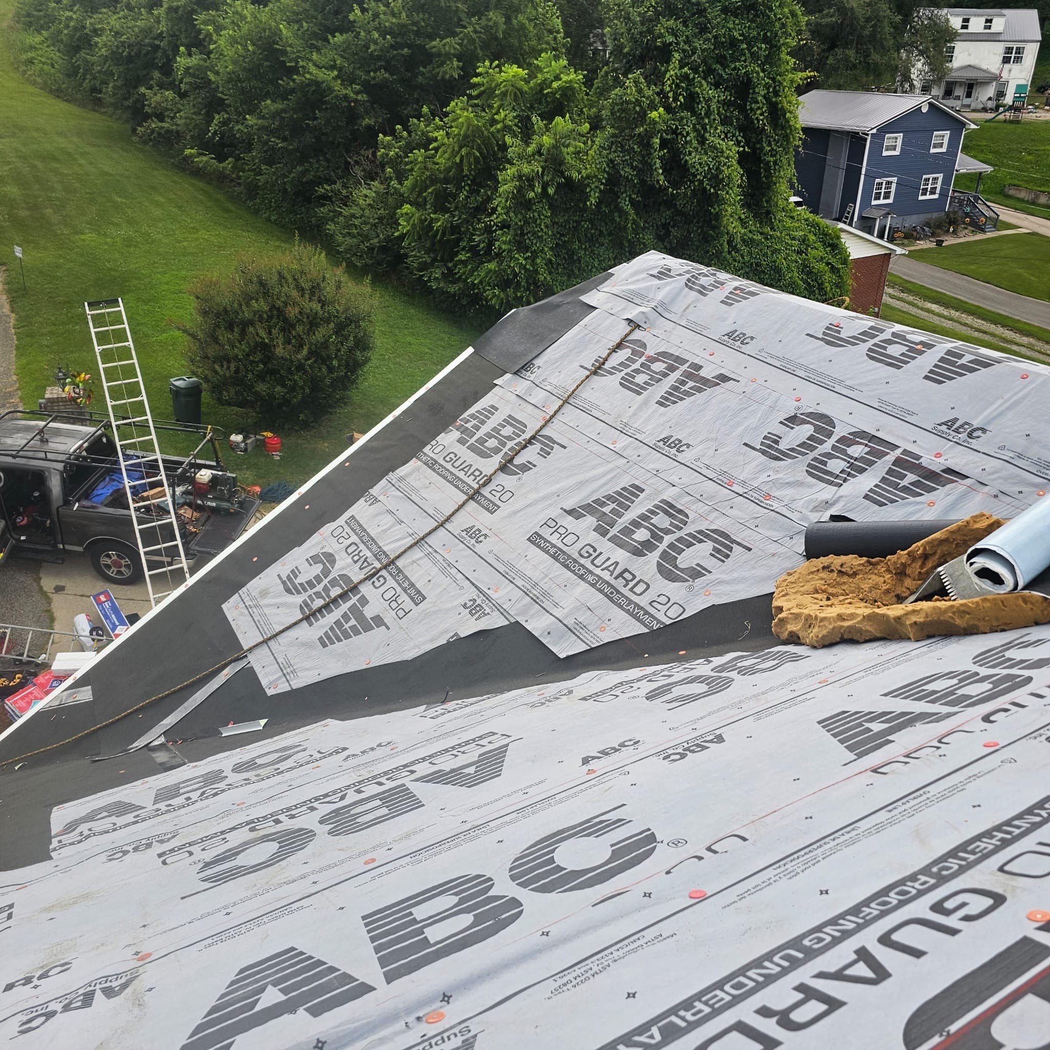 Residential Roofing Installation using GAF Timberline HDZ Charcoal by Rainstoppers Roofing