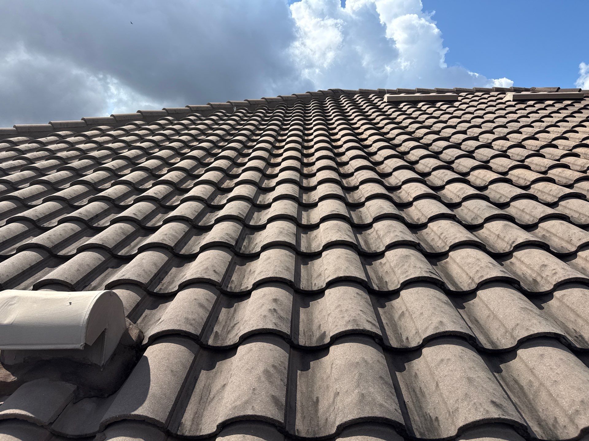 Barrel Tile Roof Cleaning – Lakewood Ranch, FL by Sunshine AquaWash