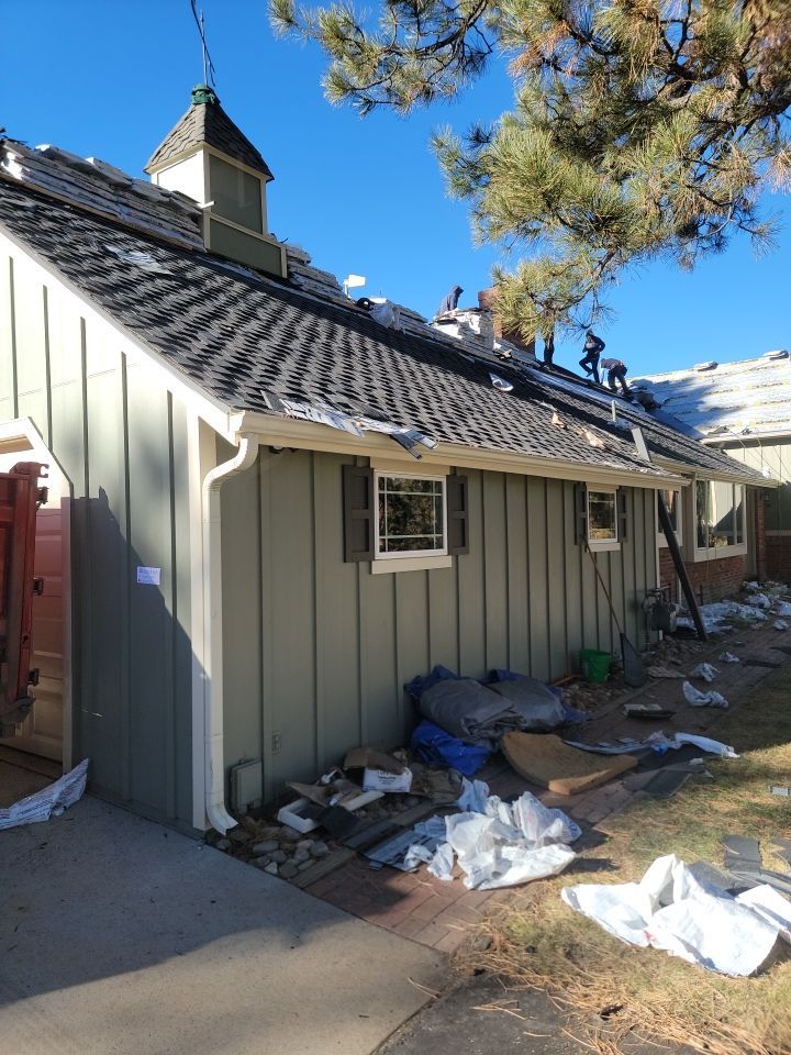 Parker McKean House  by Jireh 7 Roofing 
