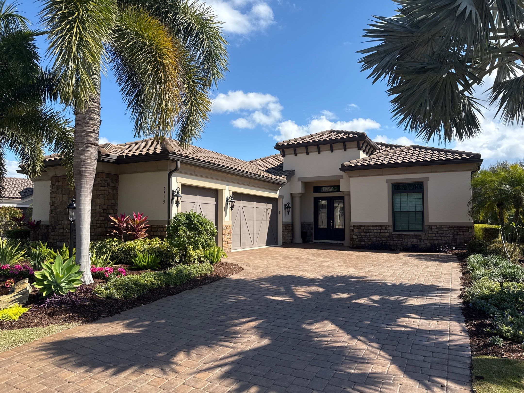Barrel Tile Roof Cleaning – Lakewood Ranch, FL by Sunshine AquaWash