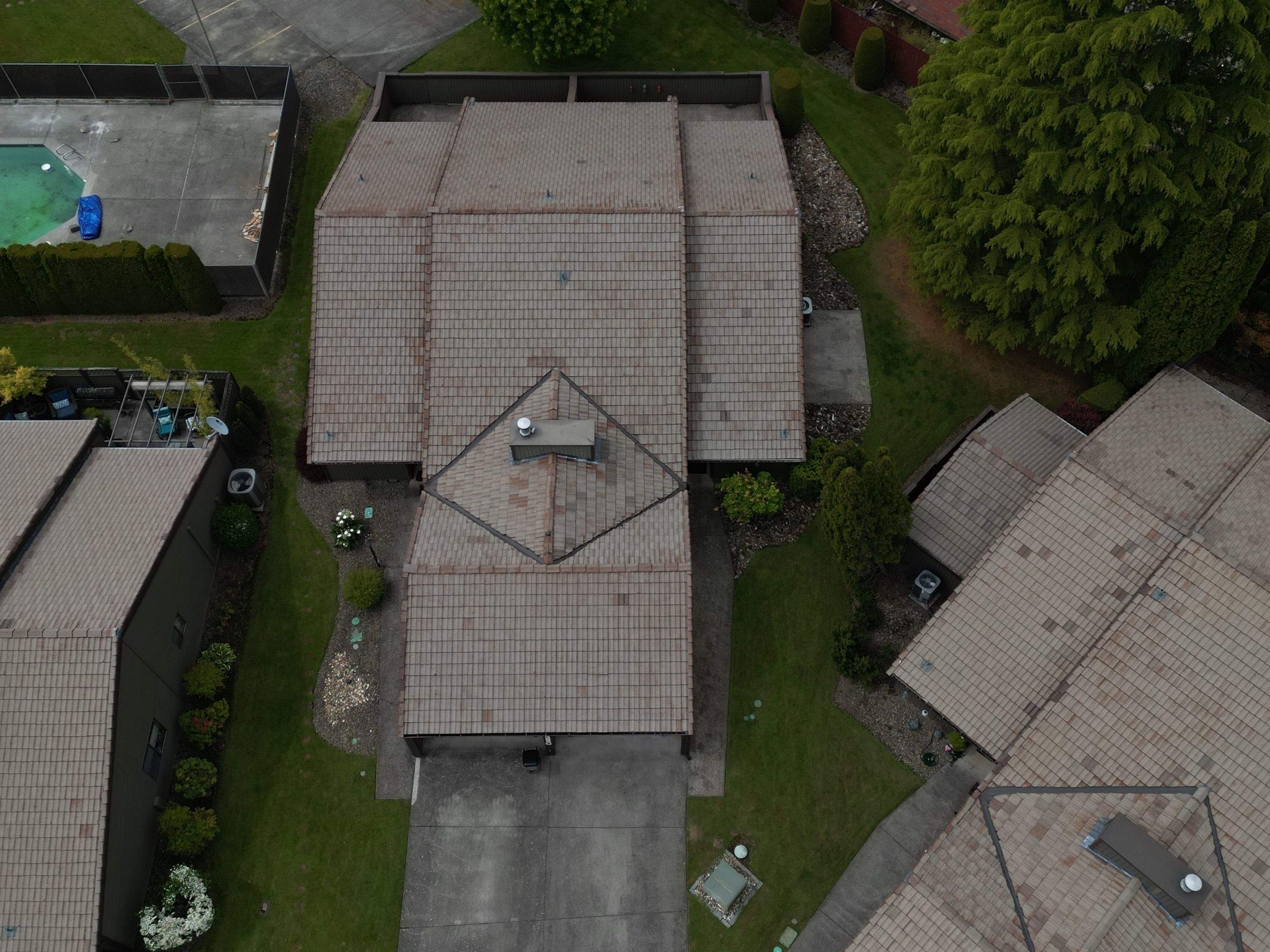 Large scale roof cleaning by Hawthorne General Construction
