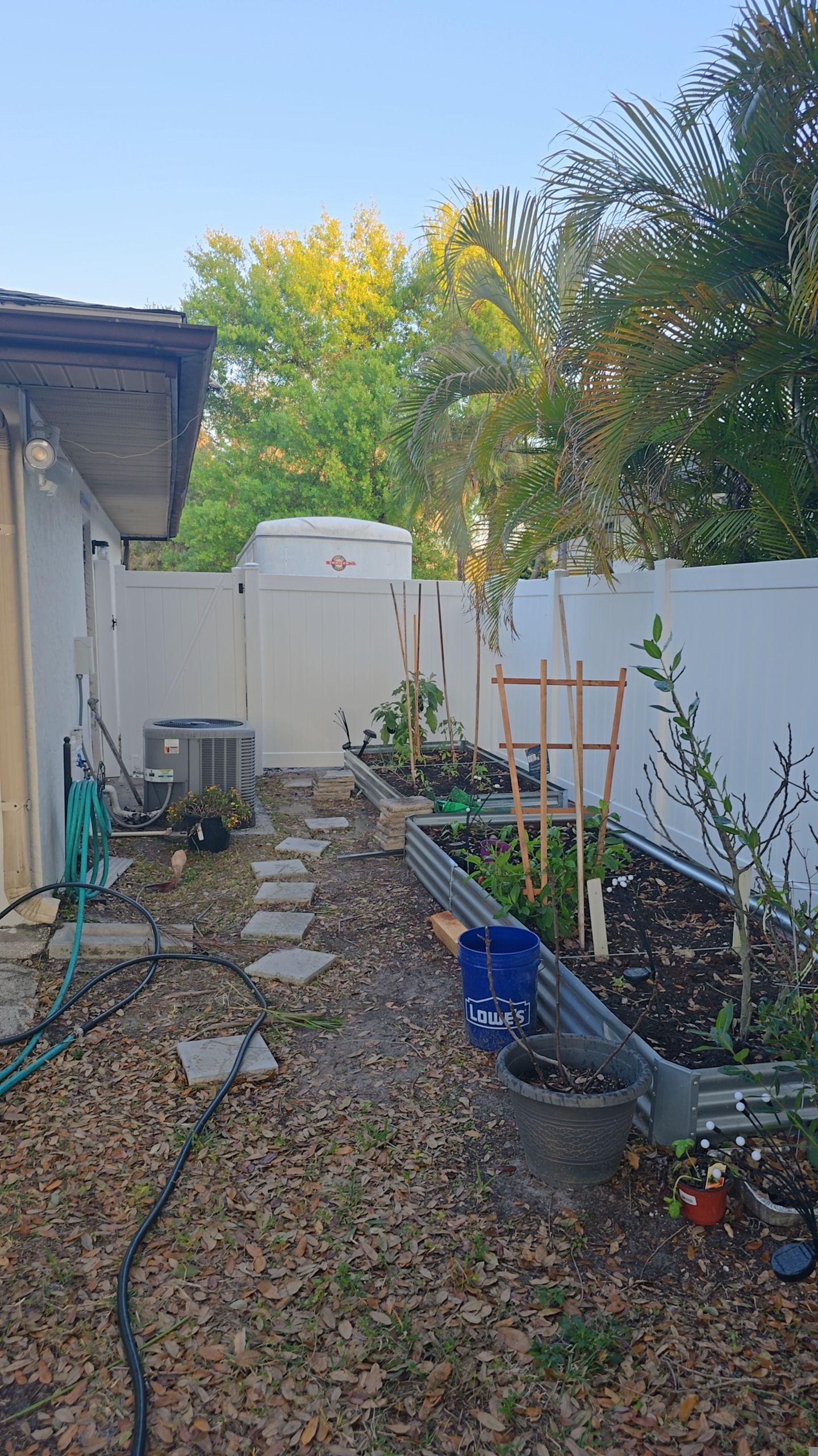 White Vinyl Fence in Port Charlotte by True Fence LLC