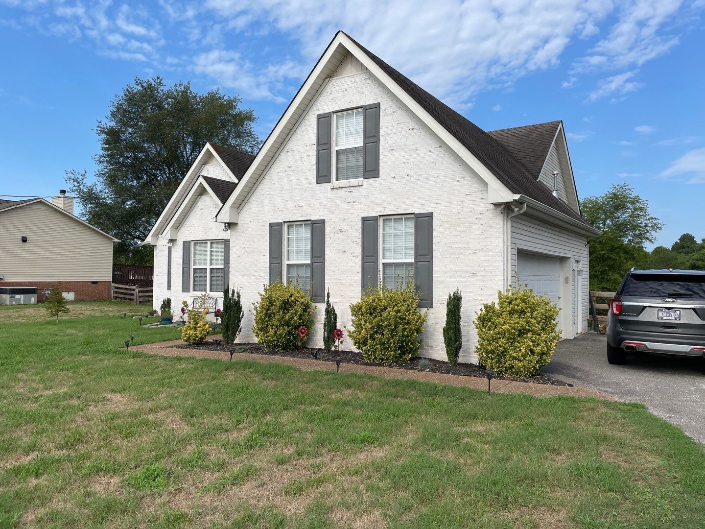Residential Roofing Installation using Owens Corning Oakridge Roofing System by Undersun Roofing 