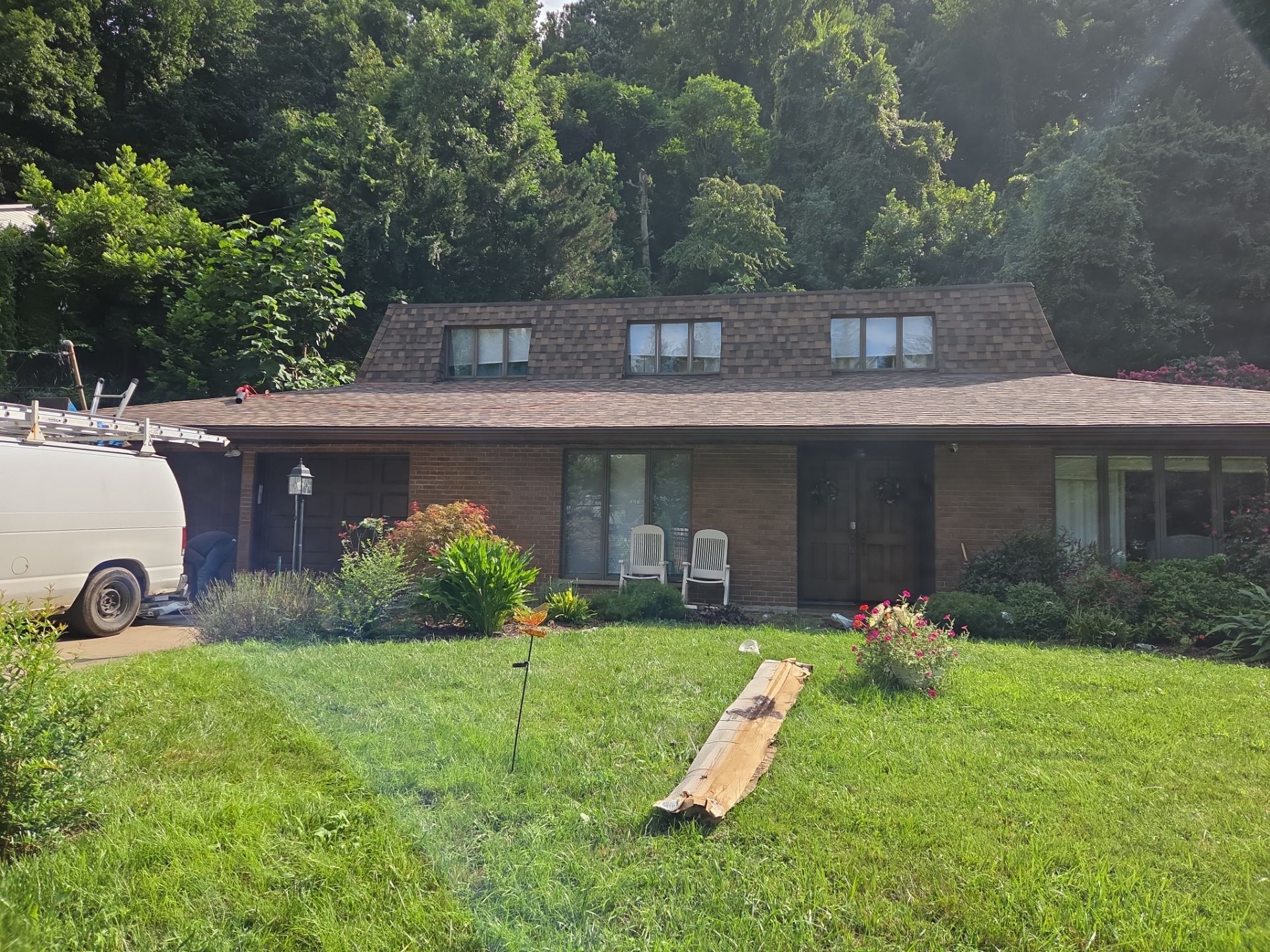 Unique Single Roof Replacement in Charleston WV – IKO Dynasty High-Performance Shingles by Mr. Roofer