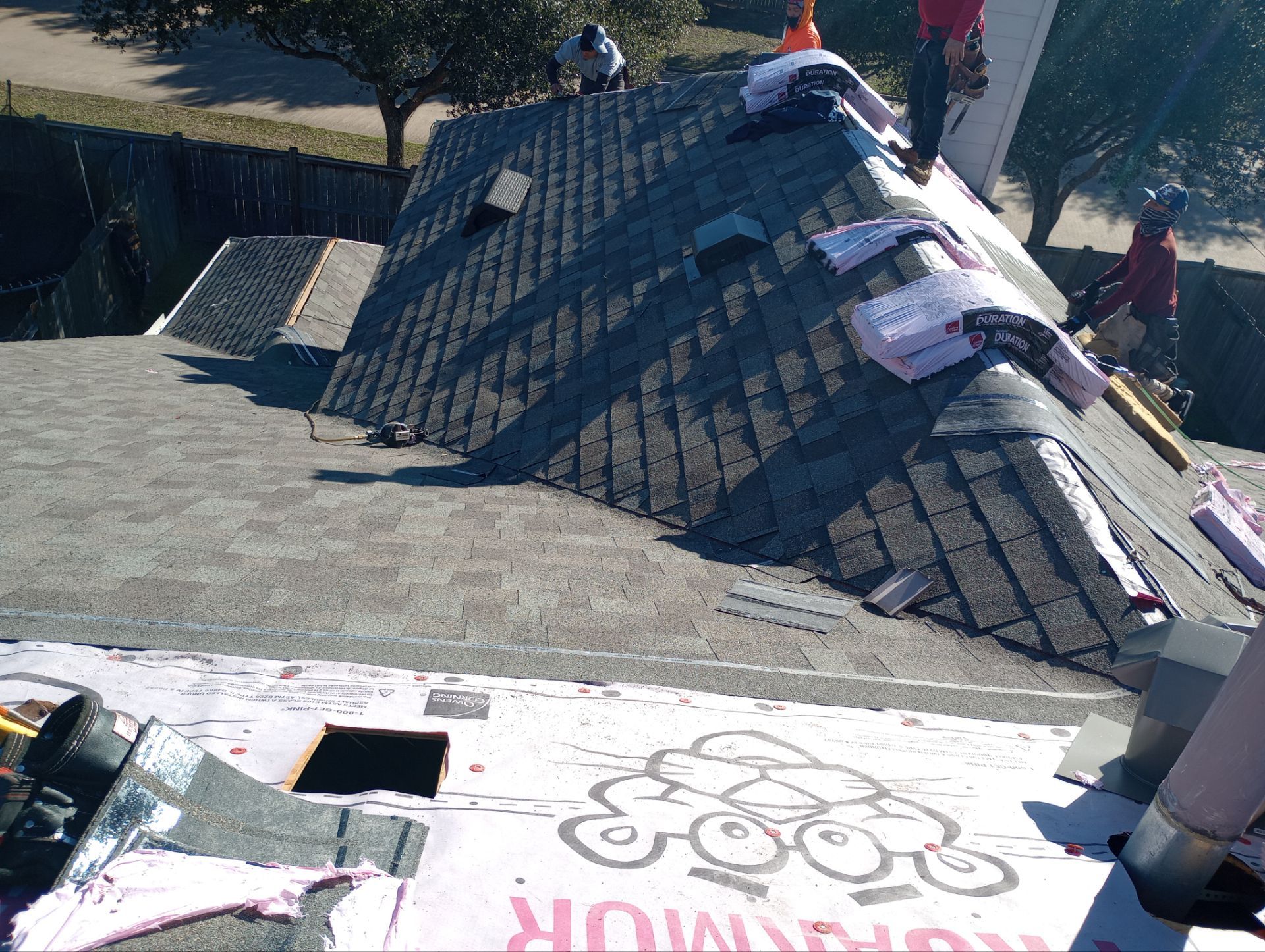 Residential Roofing Installation using Owen's Corning Duration (Lifetime) Shingles by Roof Repair Company