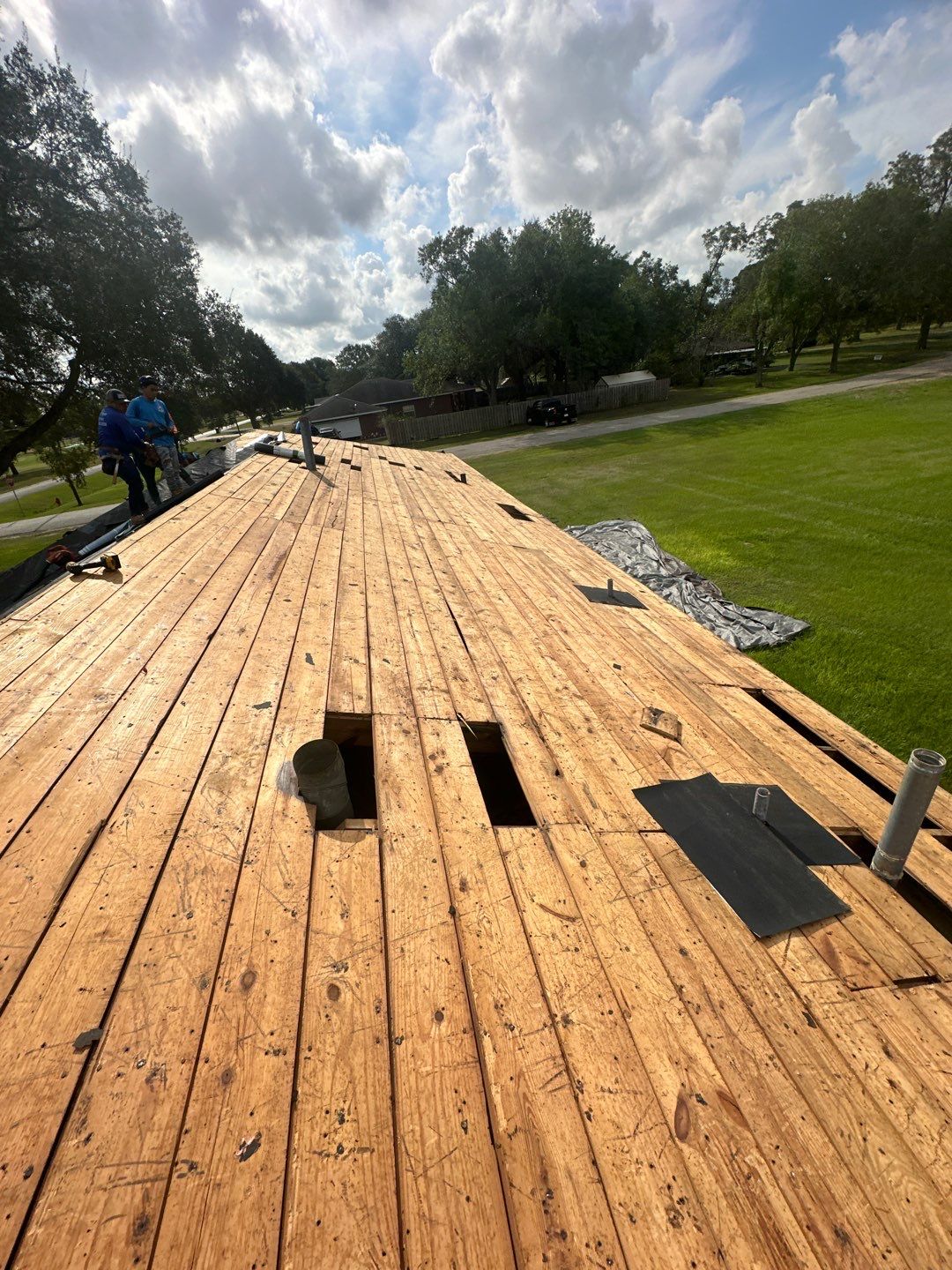 Residential Roofing Installation using Owen's Corning Duration (Lifetime) Shingles by Roof Repair Company