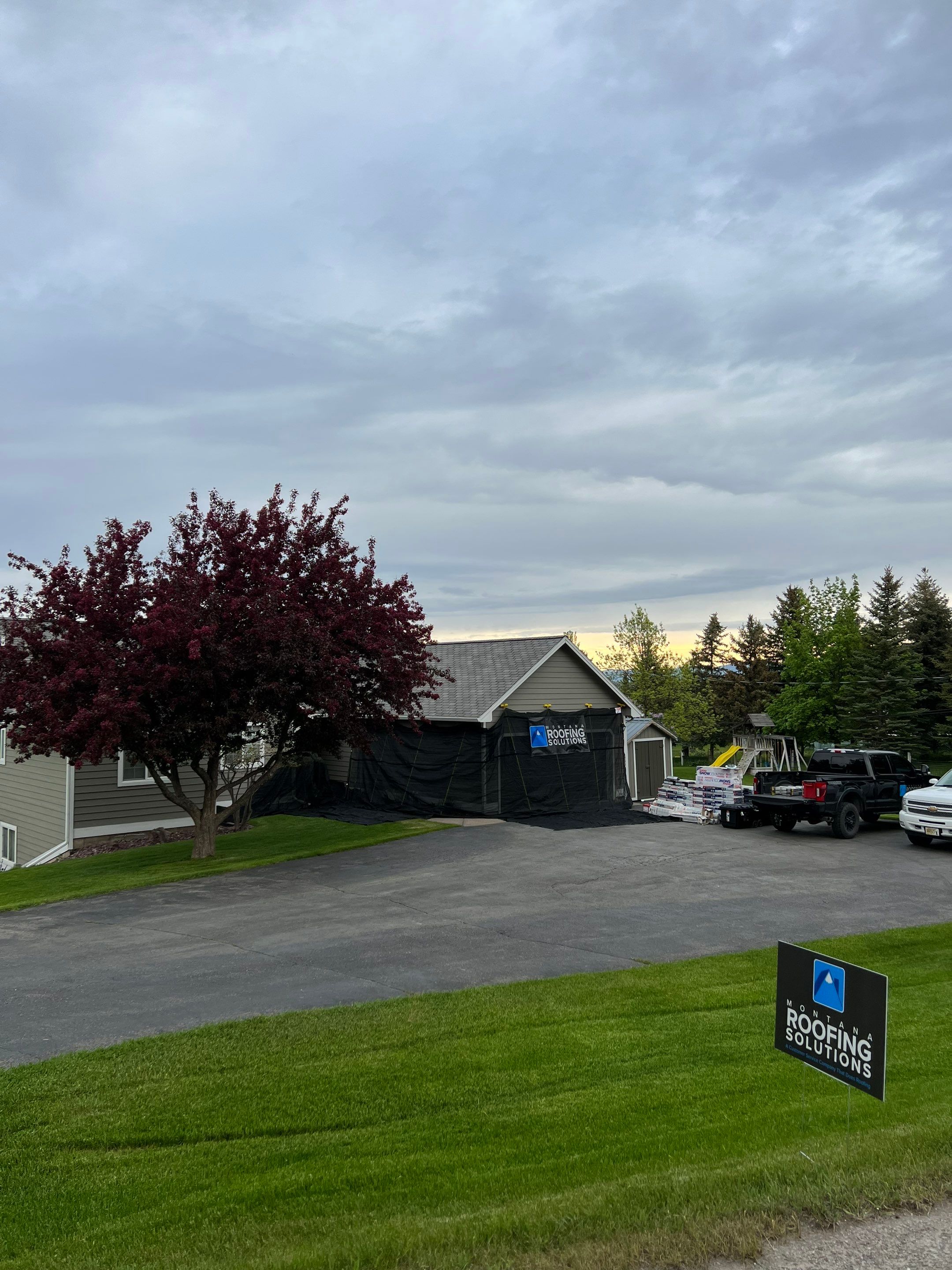 GAF Timberline HDZ - Charcoal by Montana Roofing Solutions