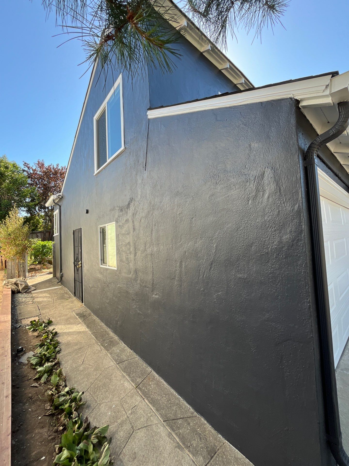 Project in Oakland by Herrera’s Bay Area Painting inc.