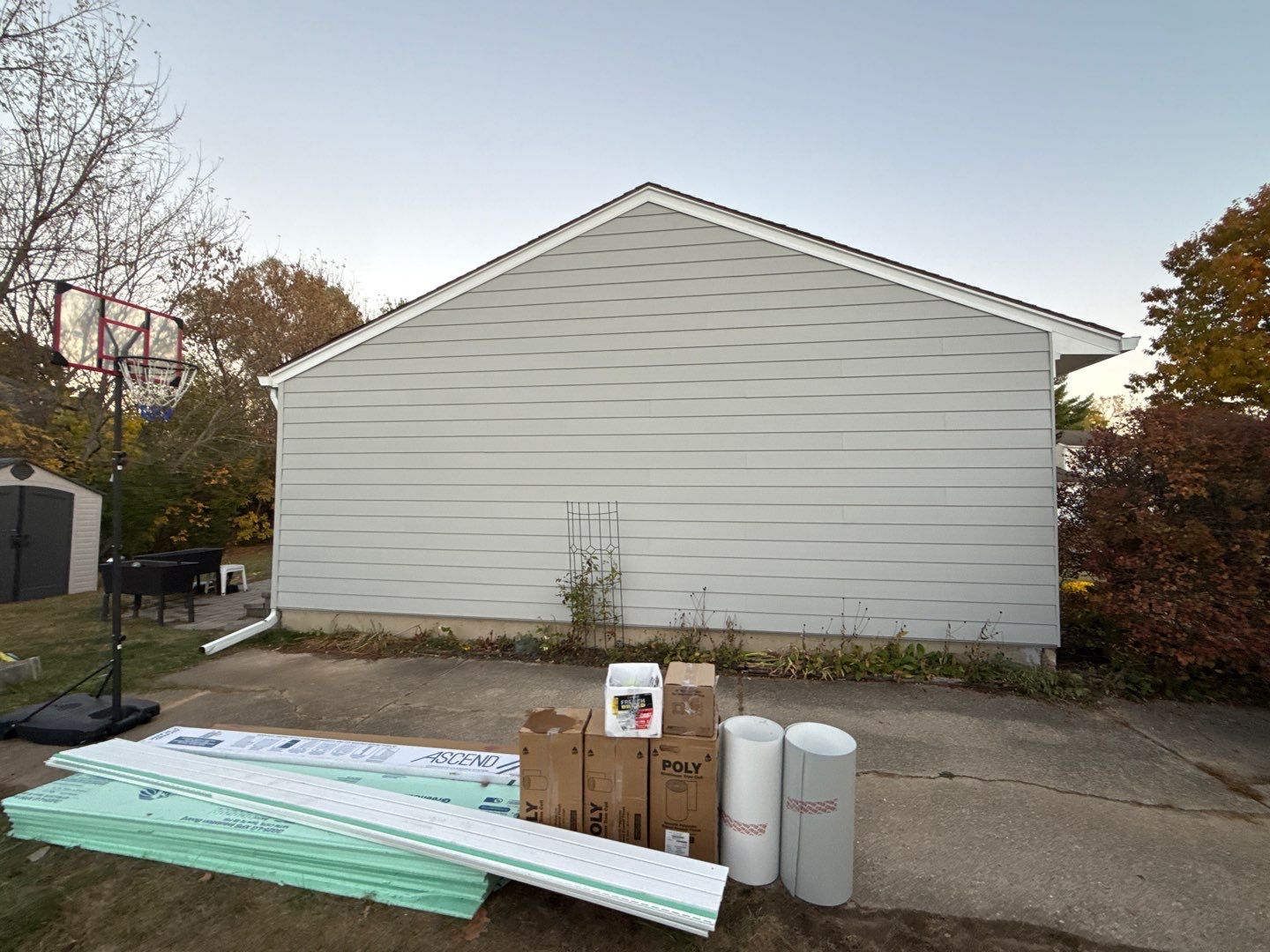 Siding Replacement using Alside S7 Cedar Mill Grain Cape Cod Grey by 180 Contractors