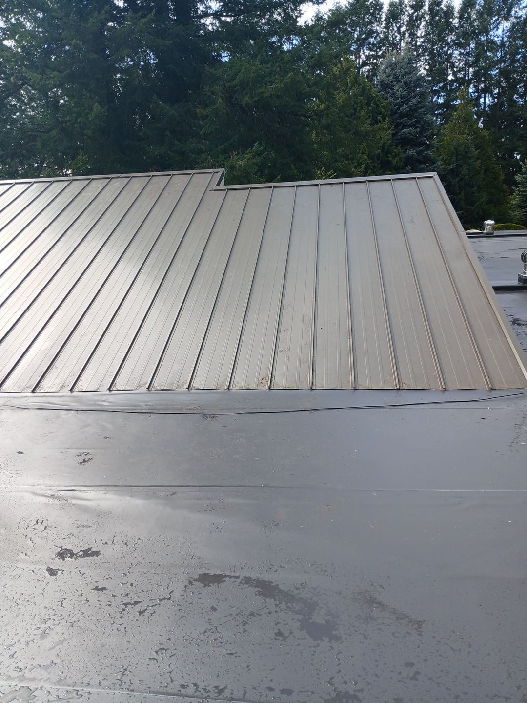 Multifamily Project in Kent by RoofSmart