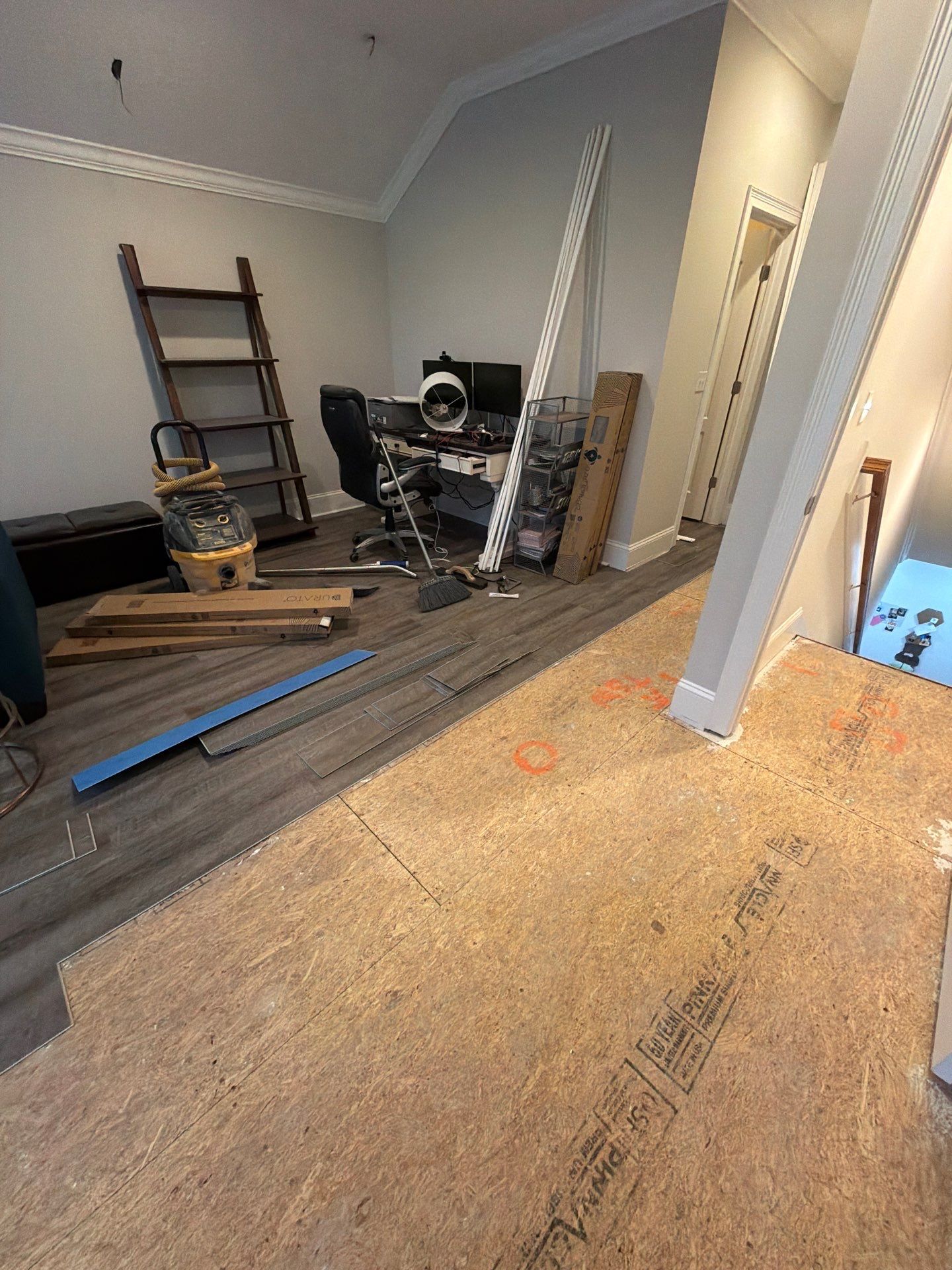 Flooring Repairs & Installation In Ponte Vedra by Axtra Hand