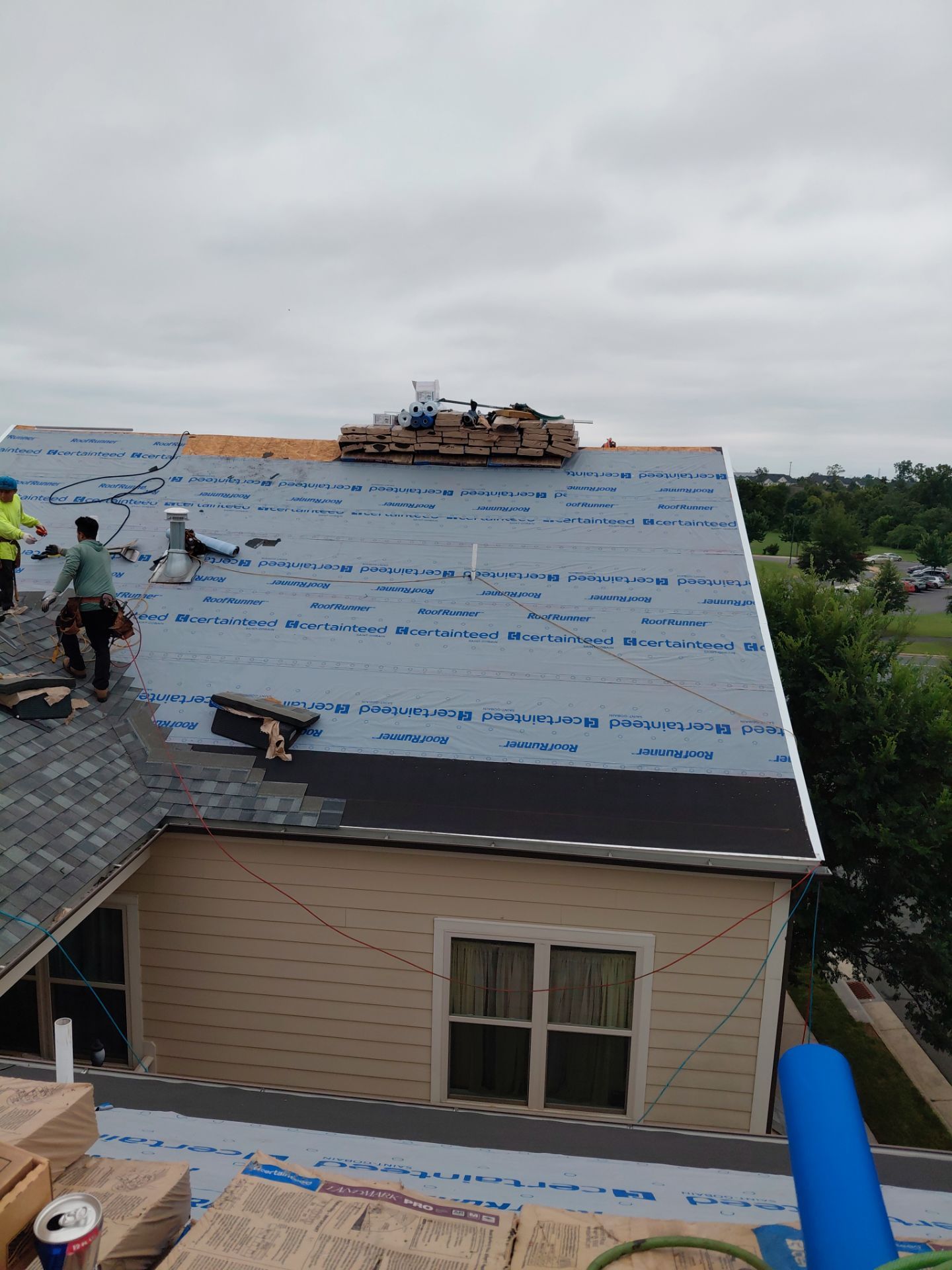 Ashburn: Residential Roof Replacement  with CertainTeed Landmark Pro in Max Def Georgetown Gray by RM Banning, Inc.