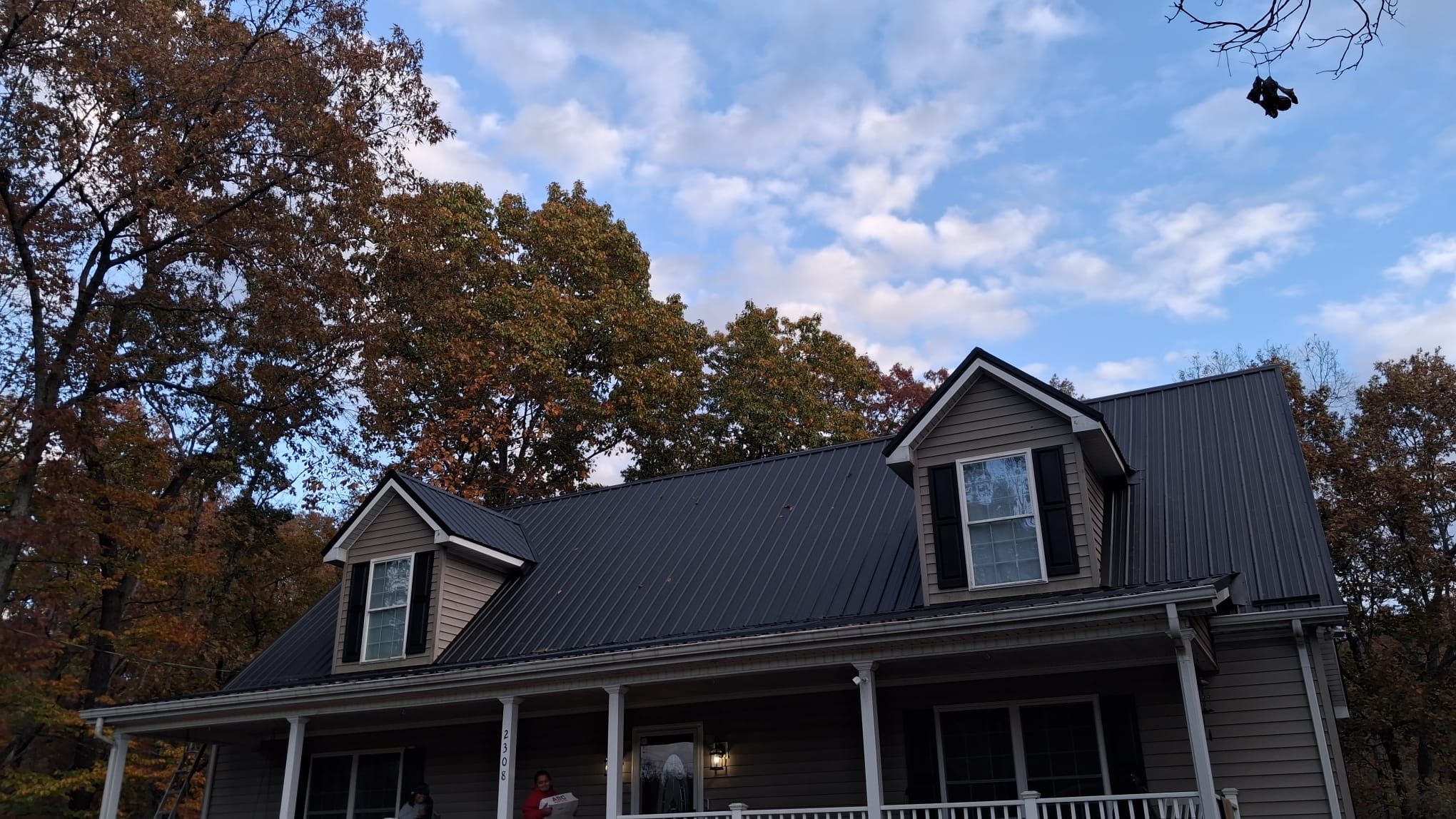 Hedrick Residence by Omnia Roofing