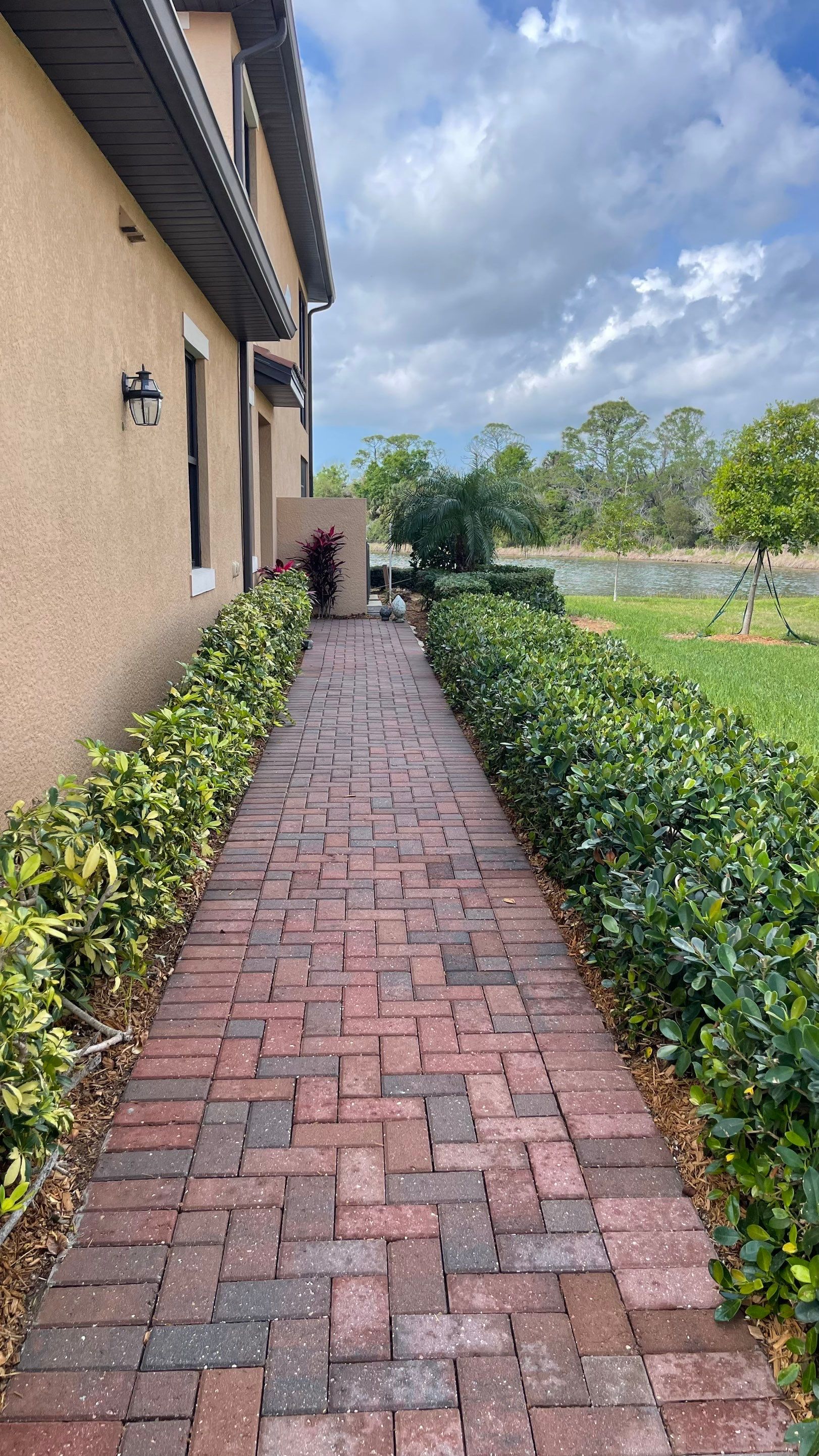 HOA Paver Driveway & Sidewalk Cleaning in Sarasota National, Venice, FL | Sunshine AquaWash by Sunshine AquaWash