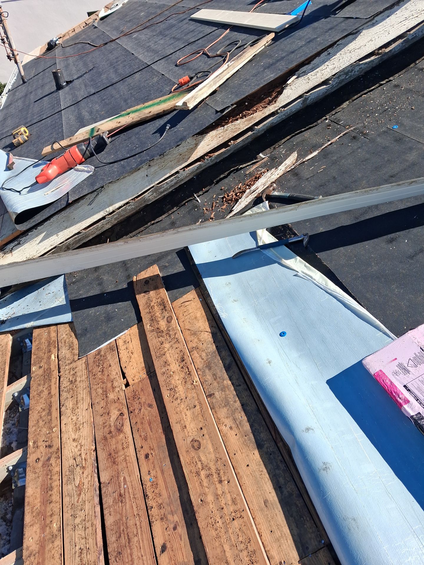 Project in St. Petersburg 33703 by Mitchell Roofing Company LLC