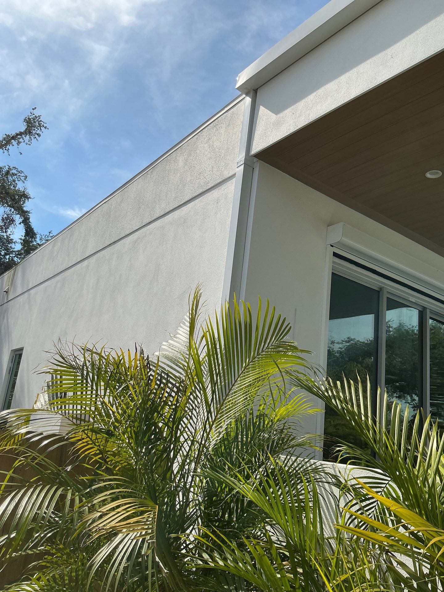 7 inch seamless gutters using smooth box gutters in Sarasota FL by Gutter Professors