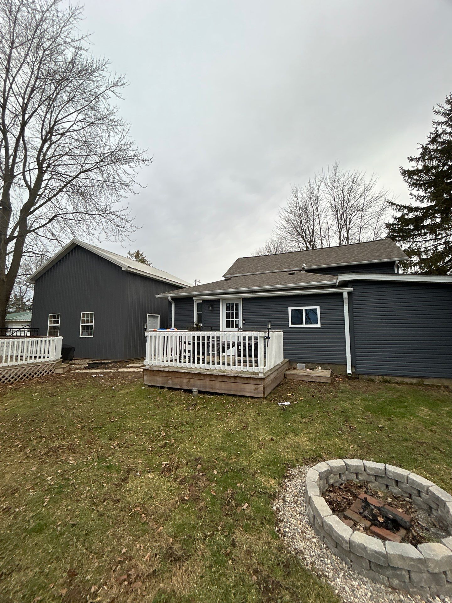 Lakeview - Siding Replacement by Nitro Roofing and Construction