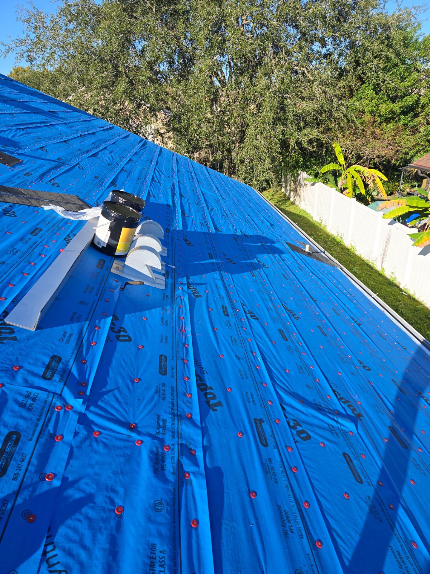 Atlas Pinnacle Pristine Architectural Shingle Roof Replacement in Kissimmee by Fortified Roofing Solutions Corp.
