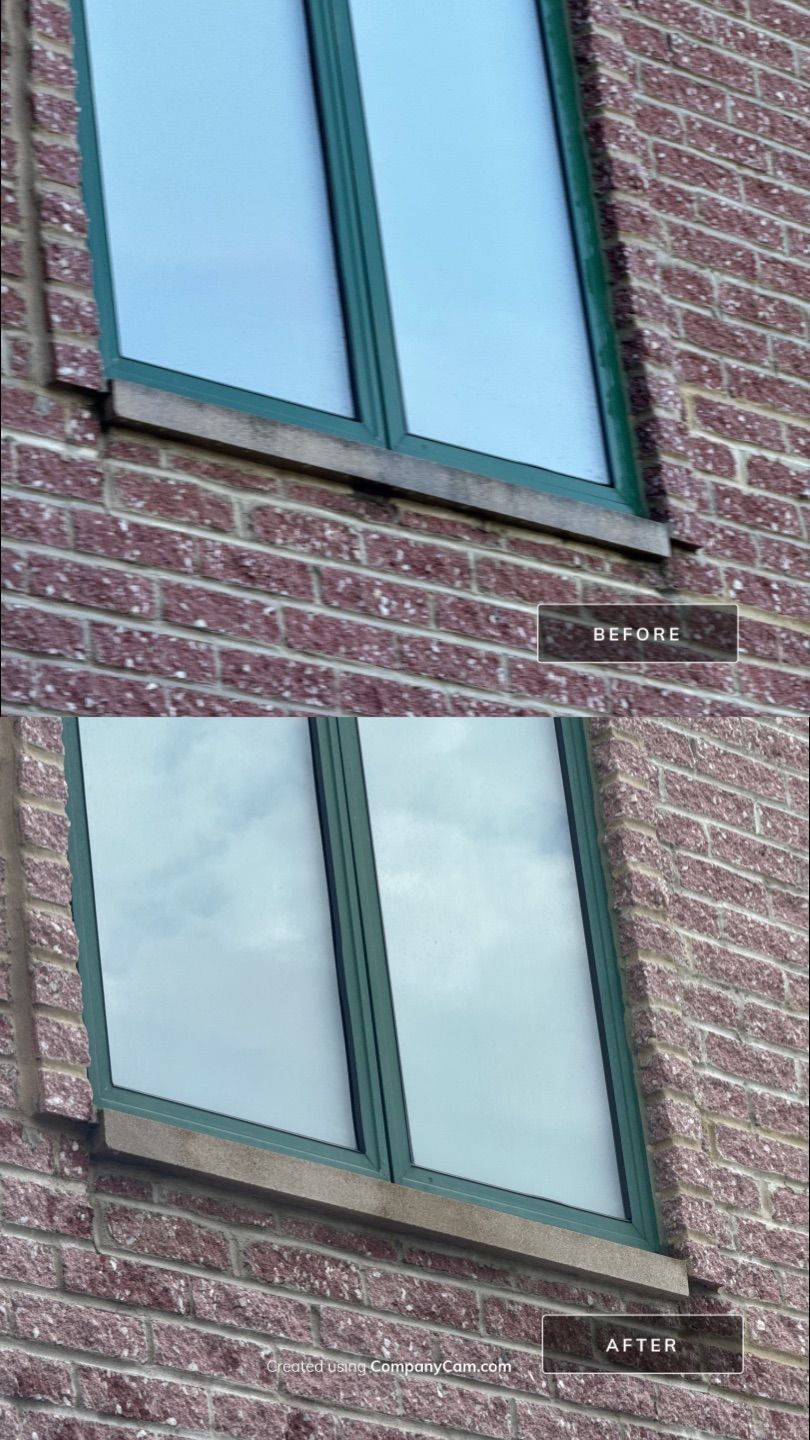 Commercial Exterior Building Wash  by Simmons Power & Soft Washing