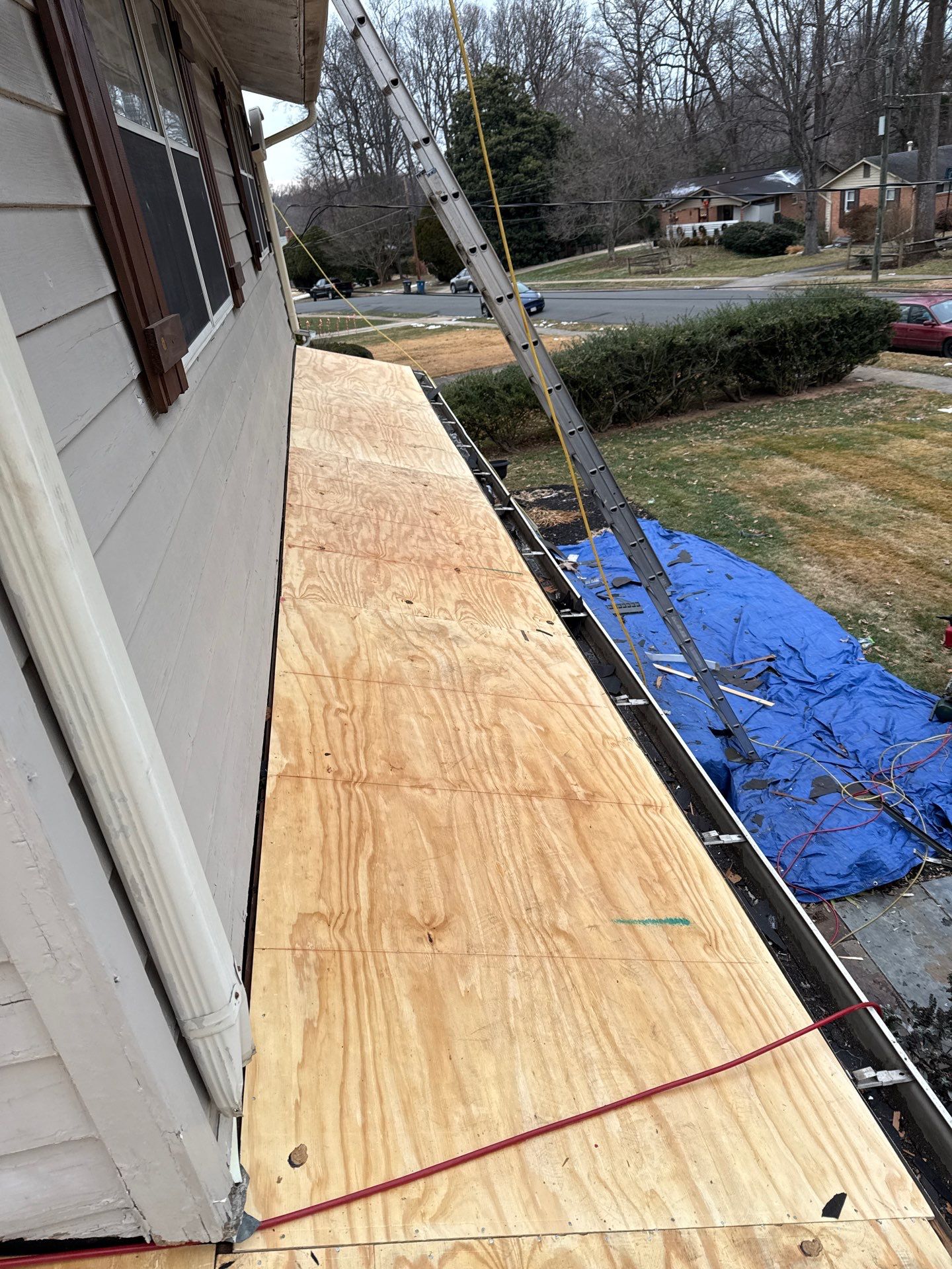 Springfield : Residential Roof Replacement with CertainTeed Landmark Pro in Max Moire Black by RM Banning, Inc.
