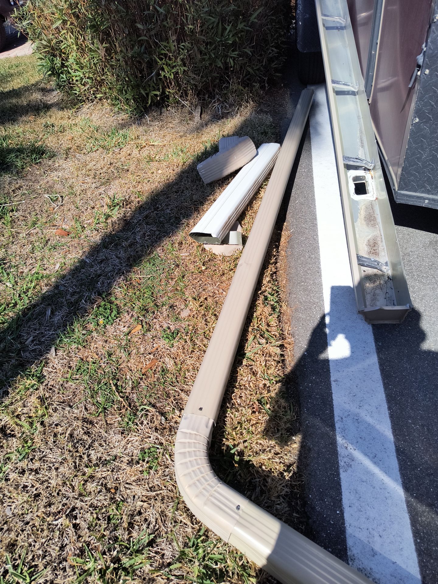 Seamless Gutter Installation in Sarasota FL by Gutter Professors