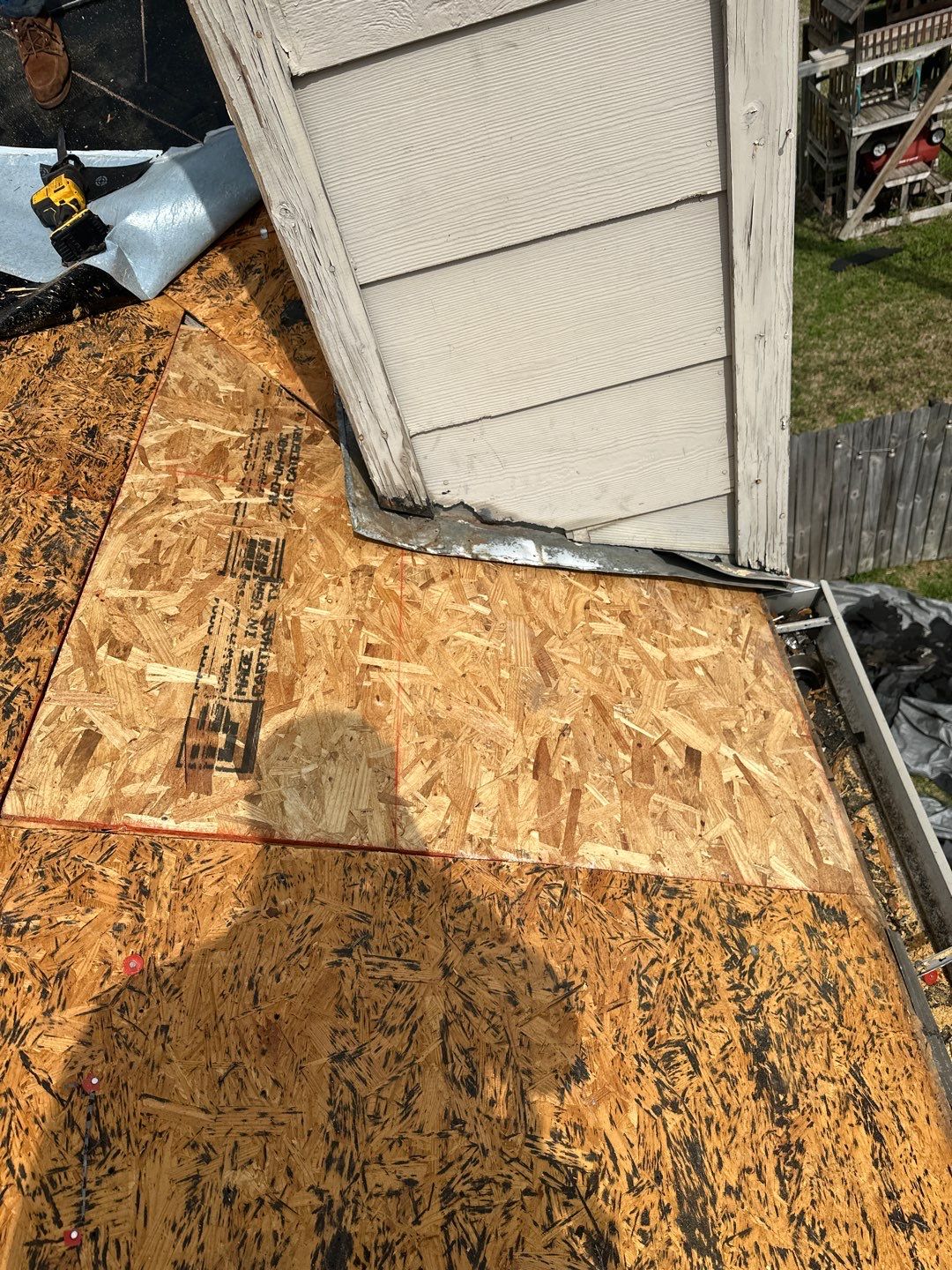 Residential Roofing Installation using Owen's Corning Duration (Lifetime) Shingles by Roof Repair Company
