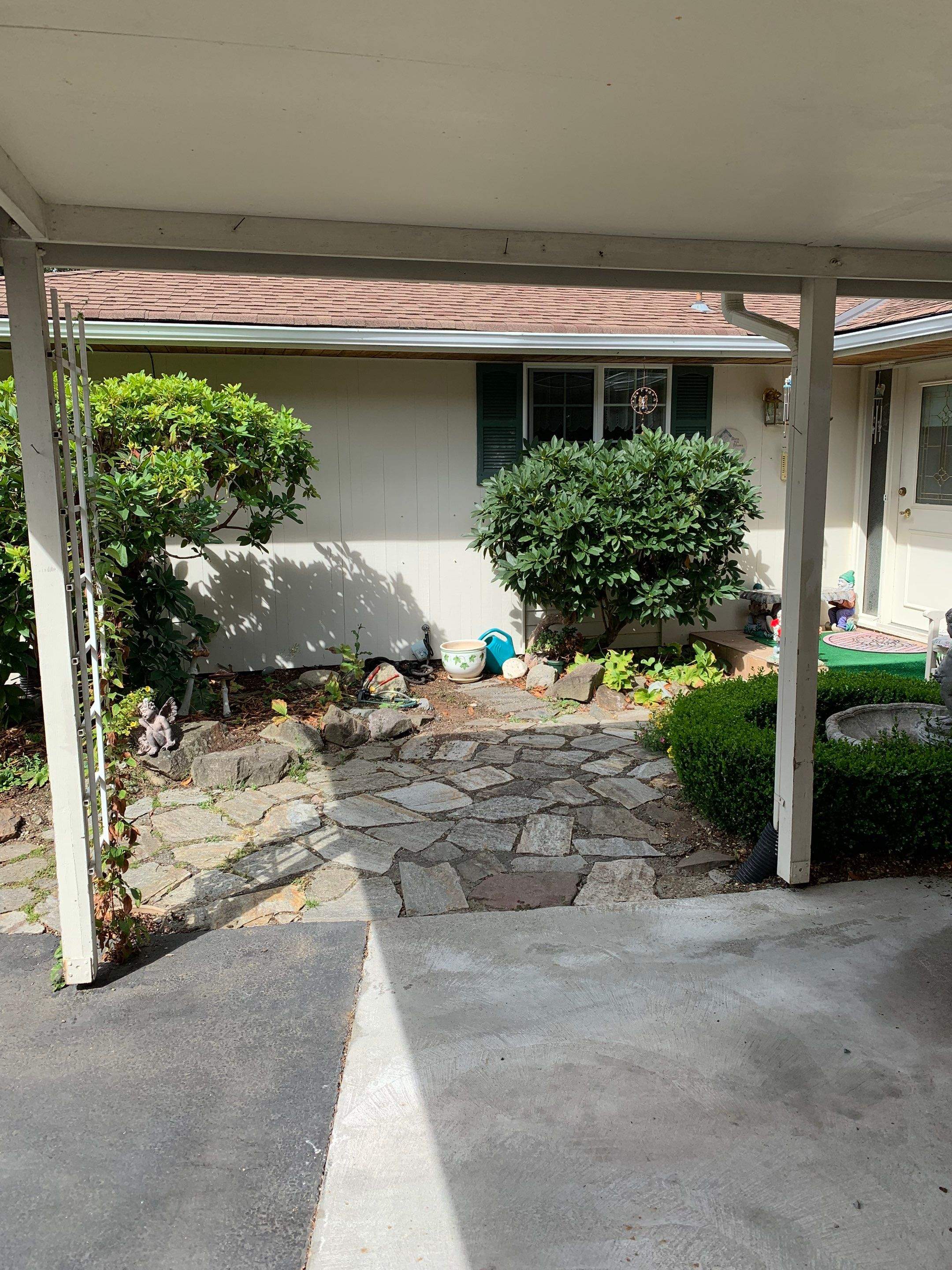 Gisela | Stamped Concrete Walkway  by Jireh Asphalt & Concrete Inc 