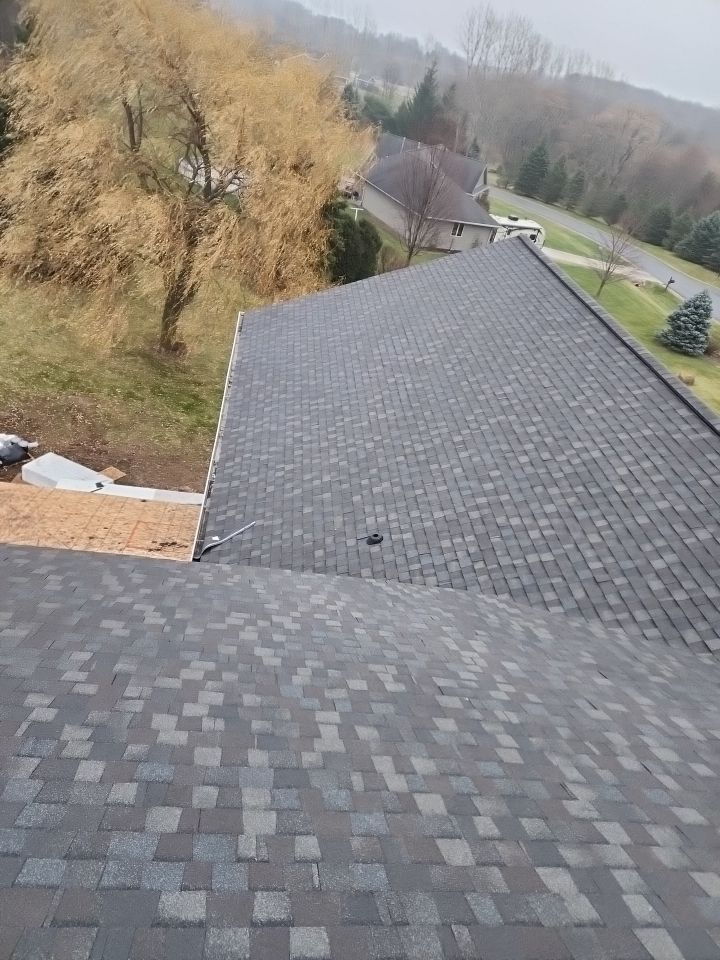 Residential Roof Replacement with GAF HDZ Shingles in Sheboygan, WI by Gellings Roofing & Siding