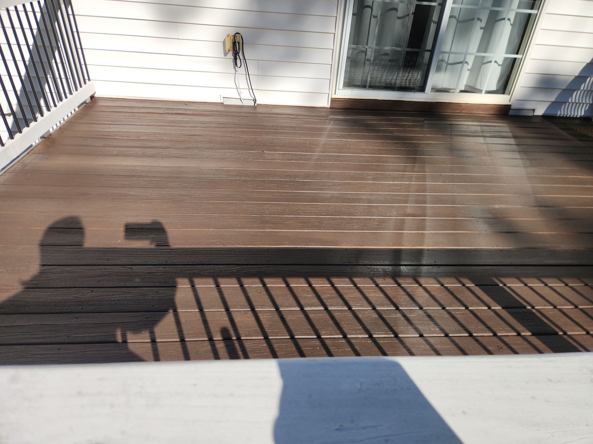 Wood Deck using Wood Stain by DuraSeal