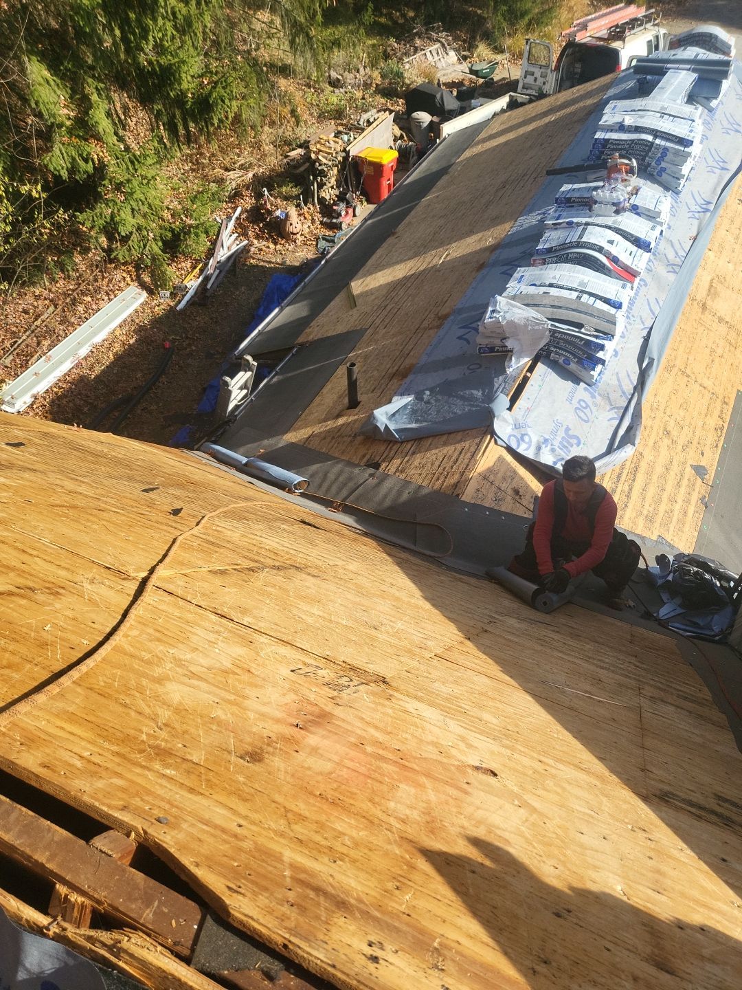 ATLAS PINNACLE COLOR: BURNT HICKORY DRIP EDGE: MUSKET BROWN by Eagle Eye Roofing