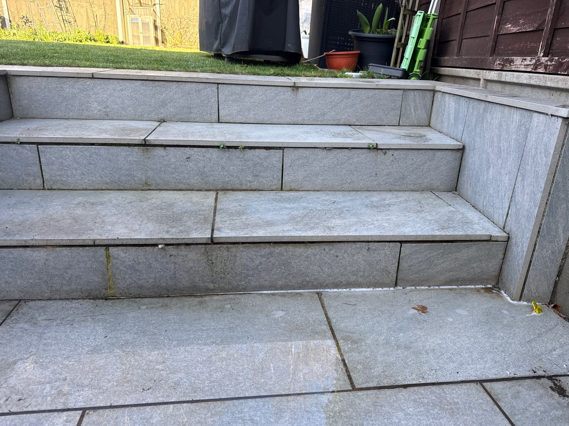 Render Cleaning -Driveway Cleaning by Ges Exterior Cleaning ltd