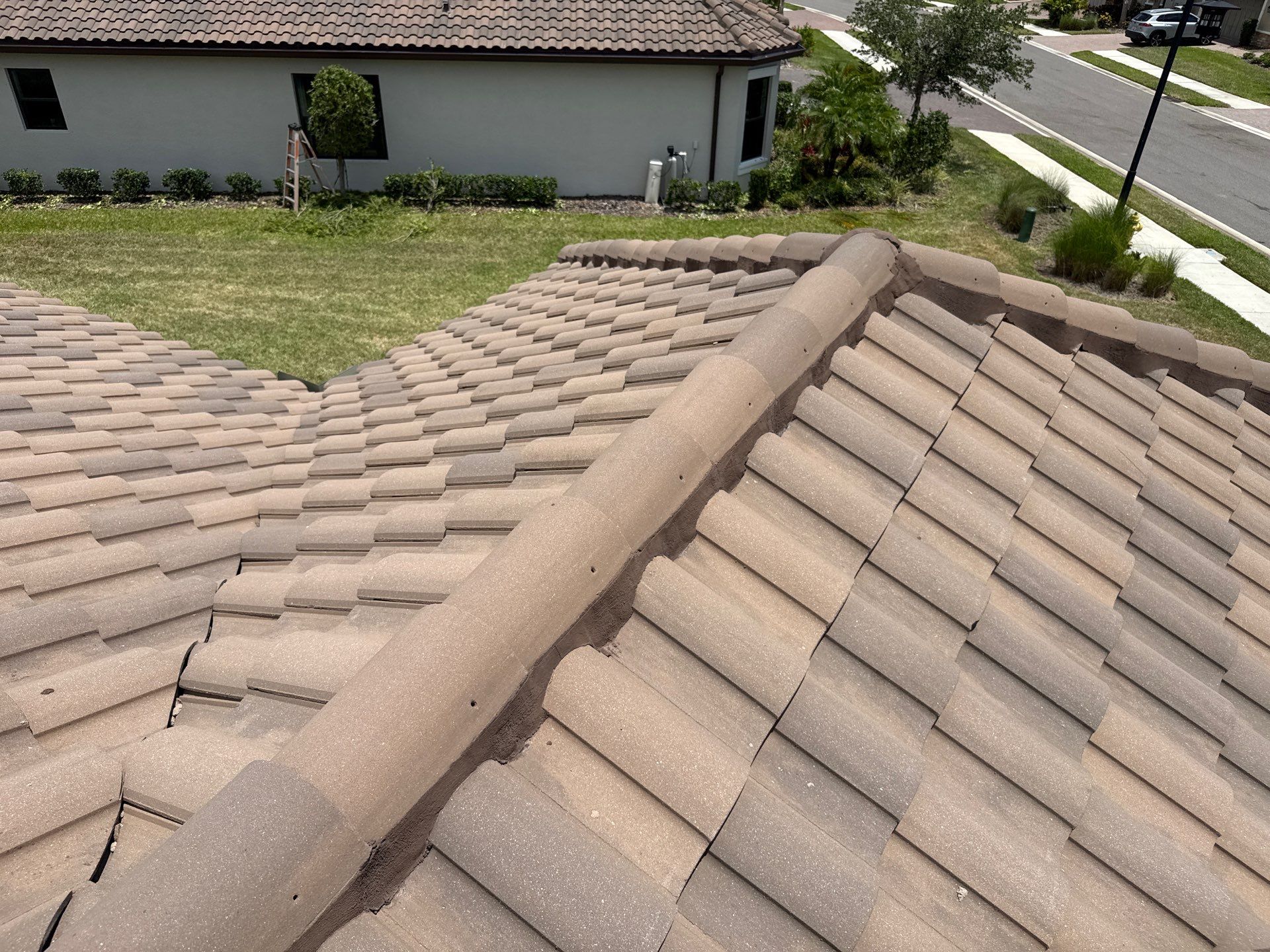 Concrete Tile Roof, Paver Driveway & Lanai Cleaning – Artisan Lakes Esplanade, Palmetto, FL by Sunshine AquaWash