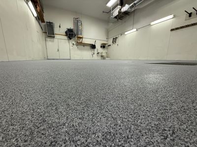 Commercial Grey Speckled Epoxy Floor Coating for Industrial Workshop