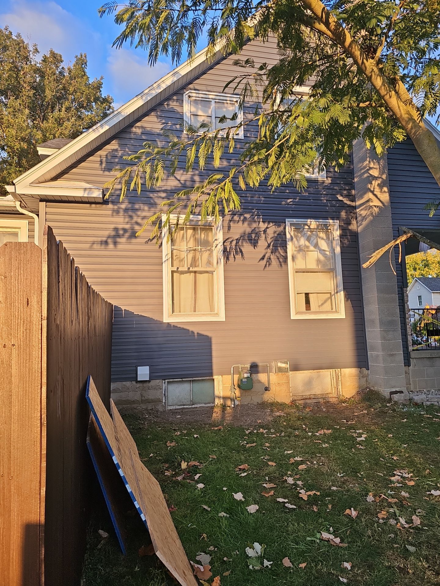 Siding Installation using D45DL Mastic CarvedWood - Natural Slate by Nitro Roofing and Construction
