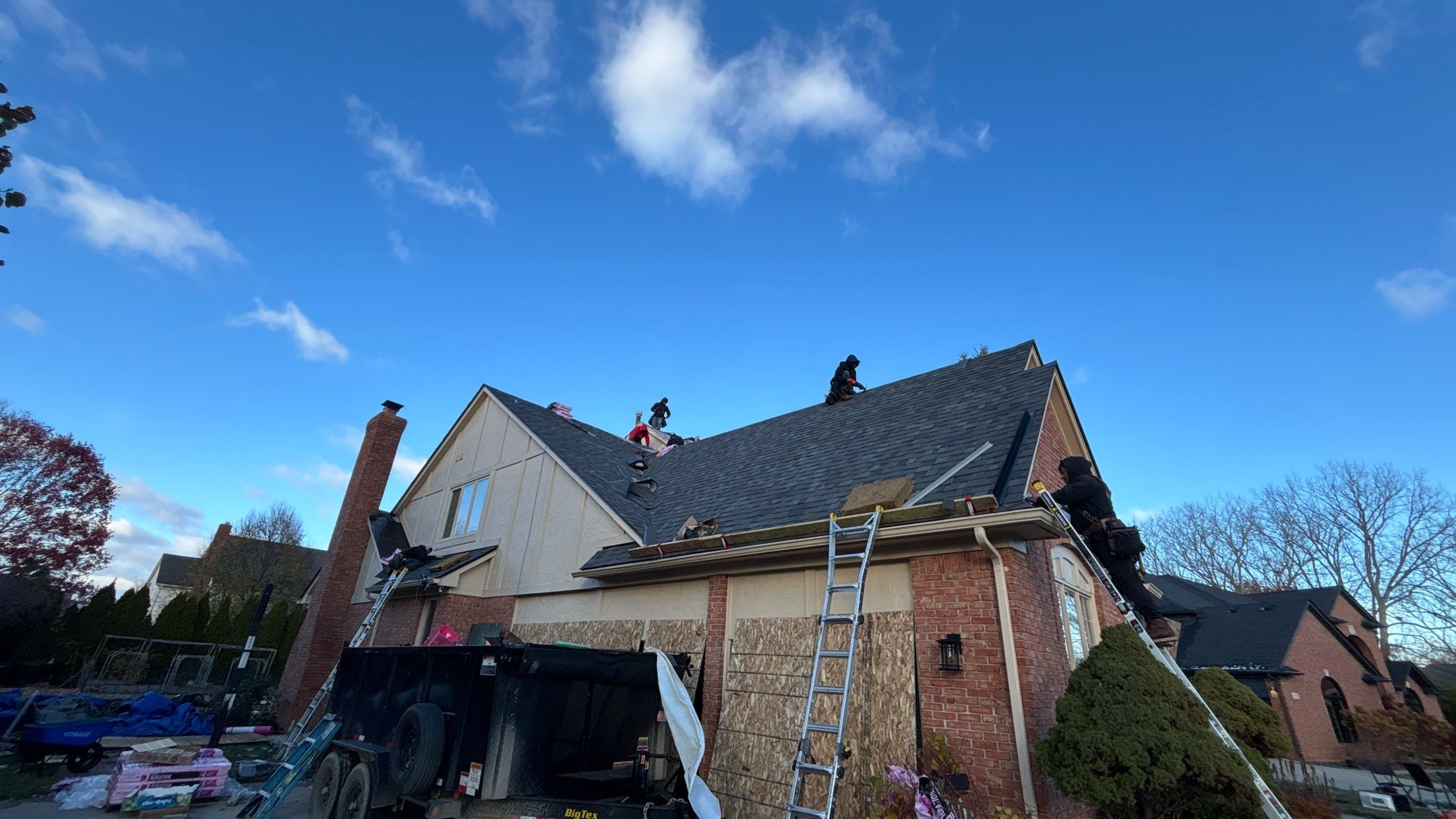 Roof Replacement using Owens Corning Williamsburg Grey by 180 Contractors