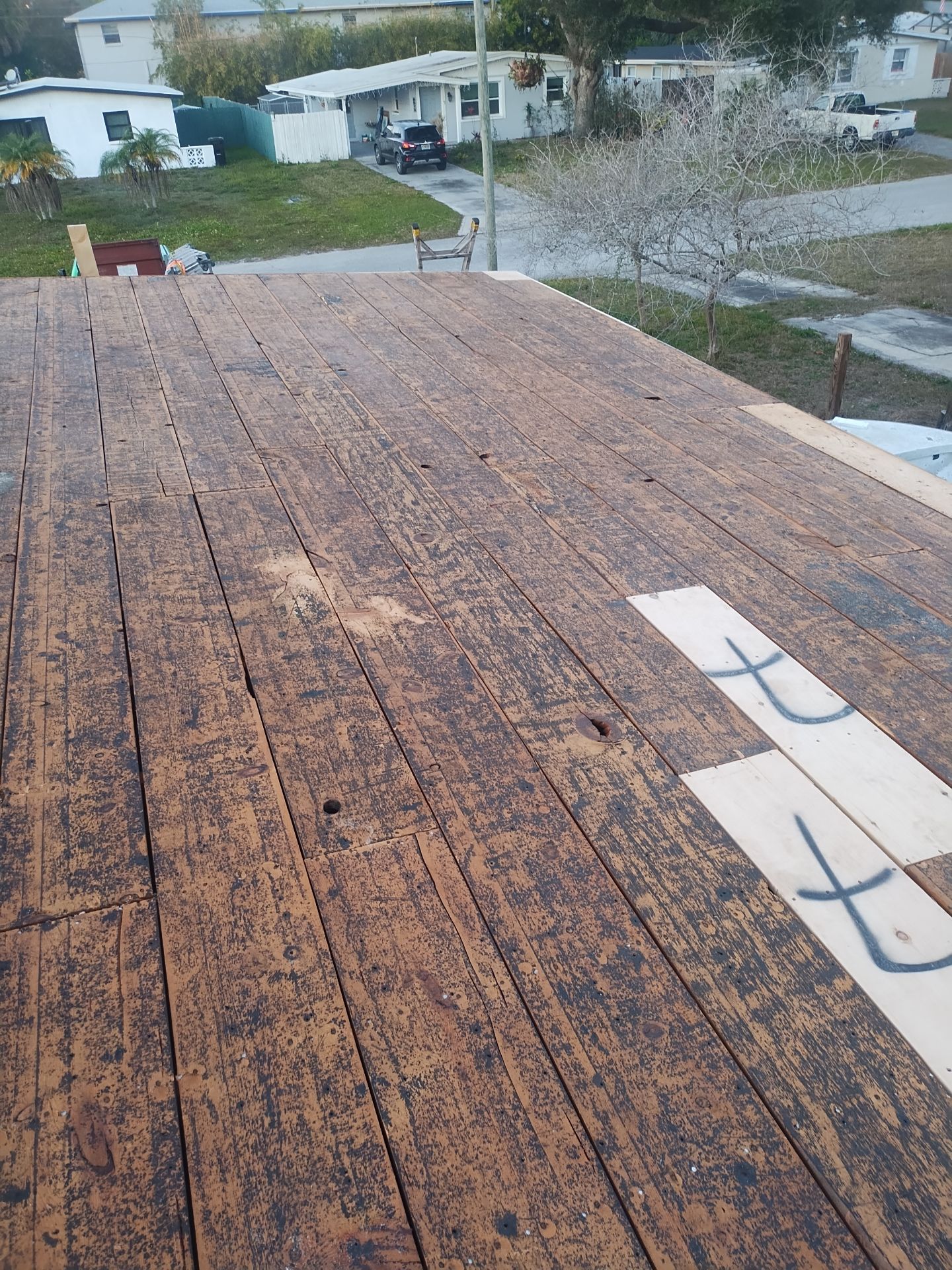 Project in St. Petersburg 33702 by Mitchell Roofing Company LLC 