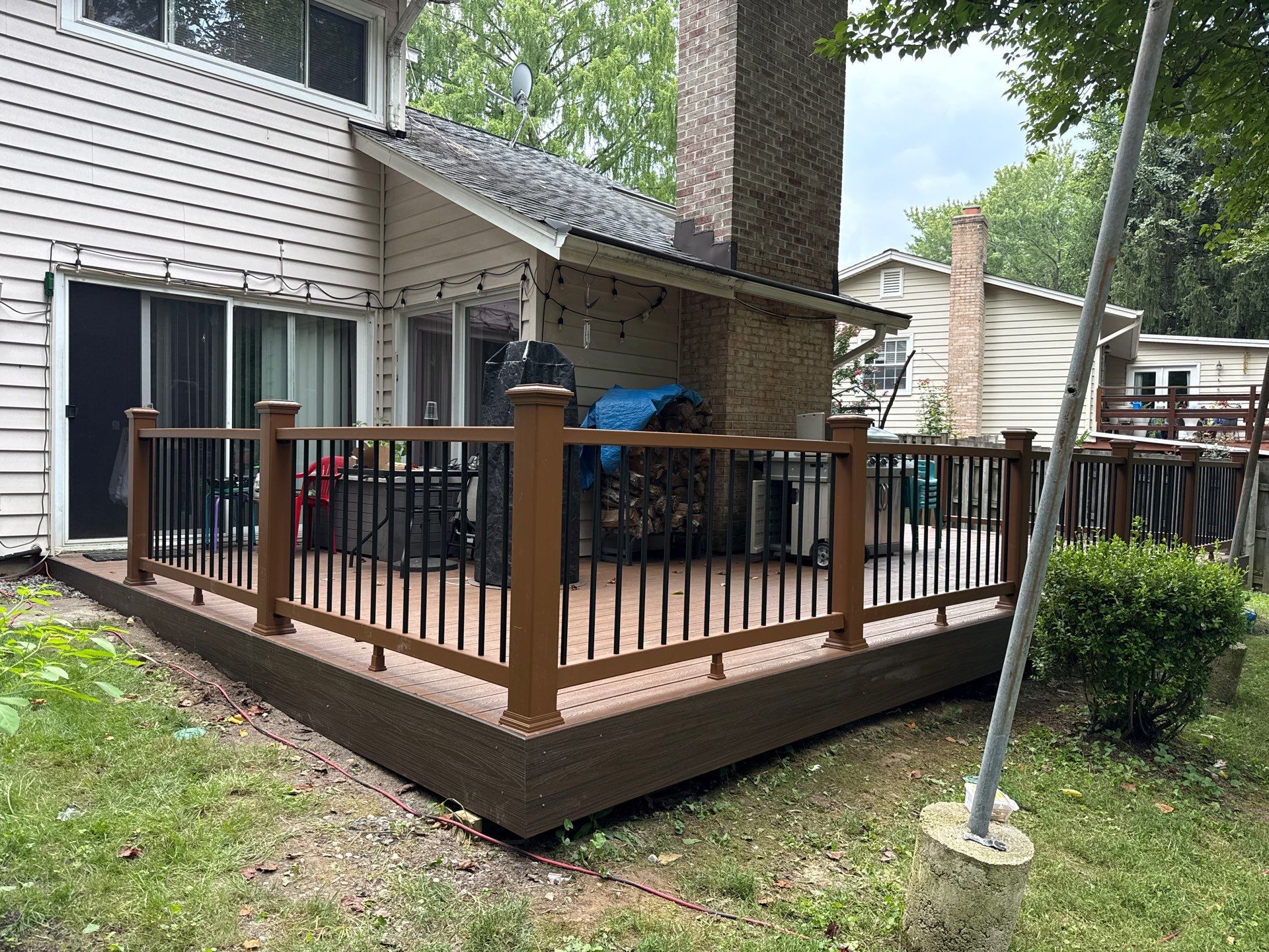 Railing deck installation  by Jesus Master Handyman LLC 