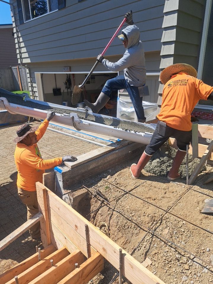 Justin | Retaining Wall, Landscape Project  by Jireh Asphalt & Concrete Inc 